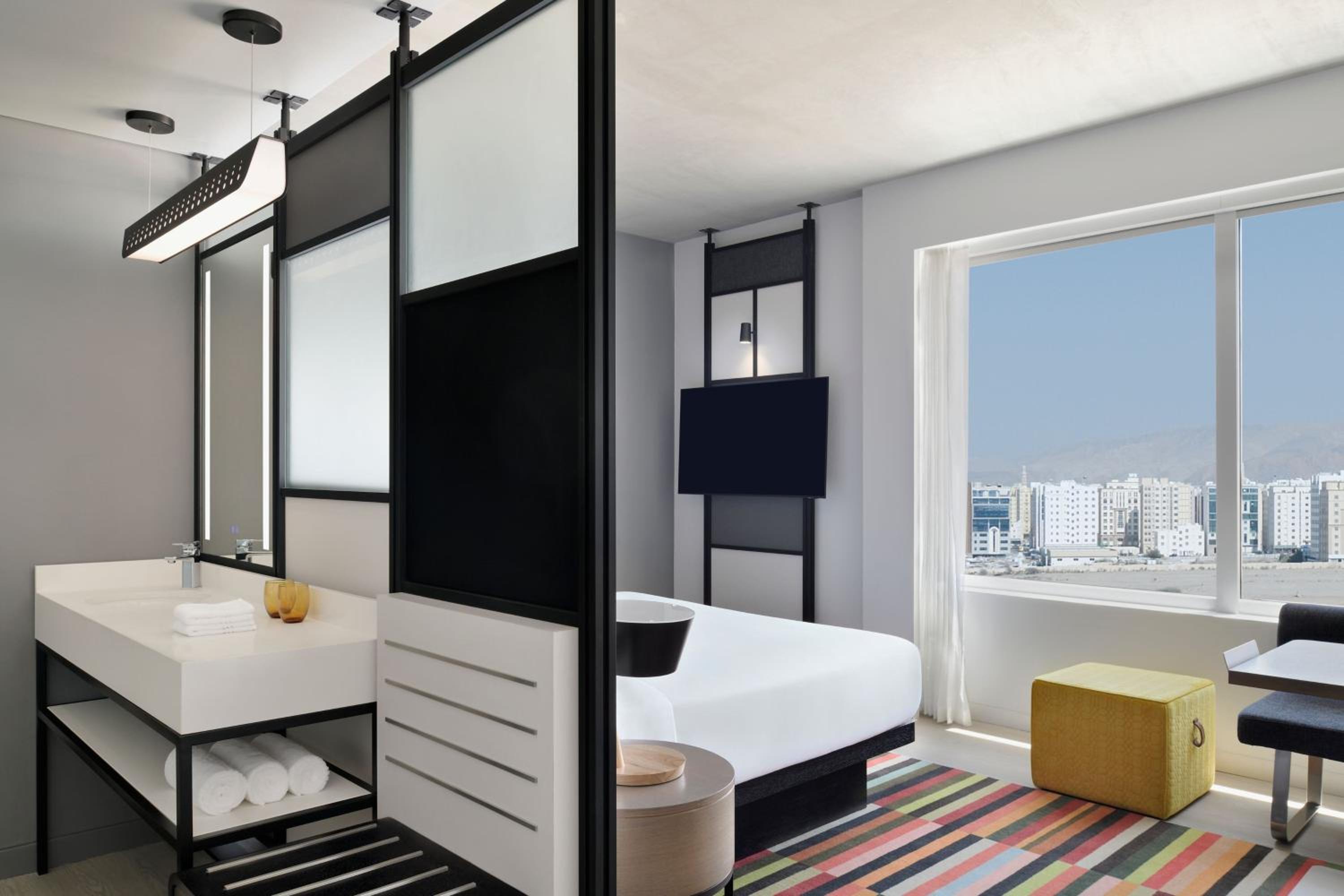 Savvy room, Guest room, 1 King,  City view, High floor, Free Shuttle Buss to OCEC & Mall of Oman - Photo 4
