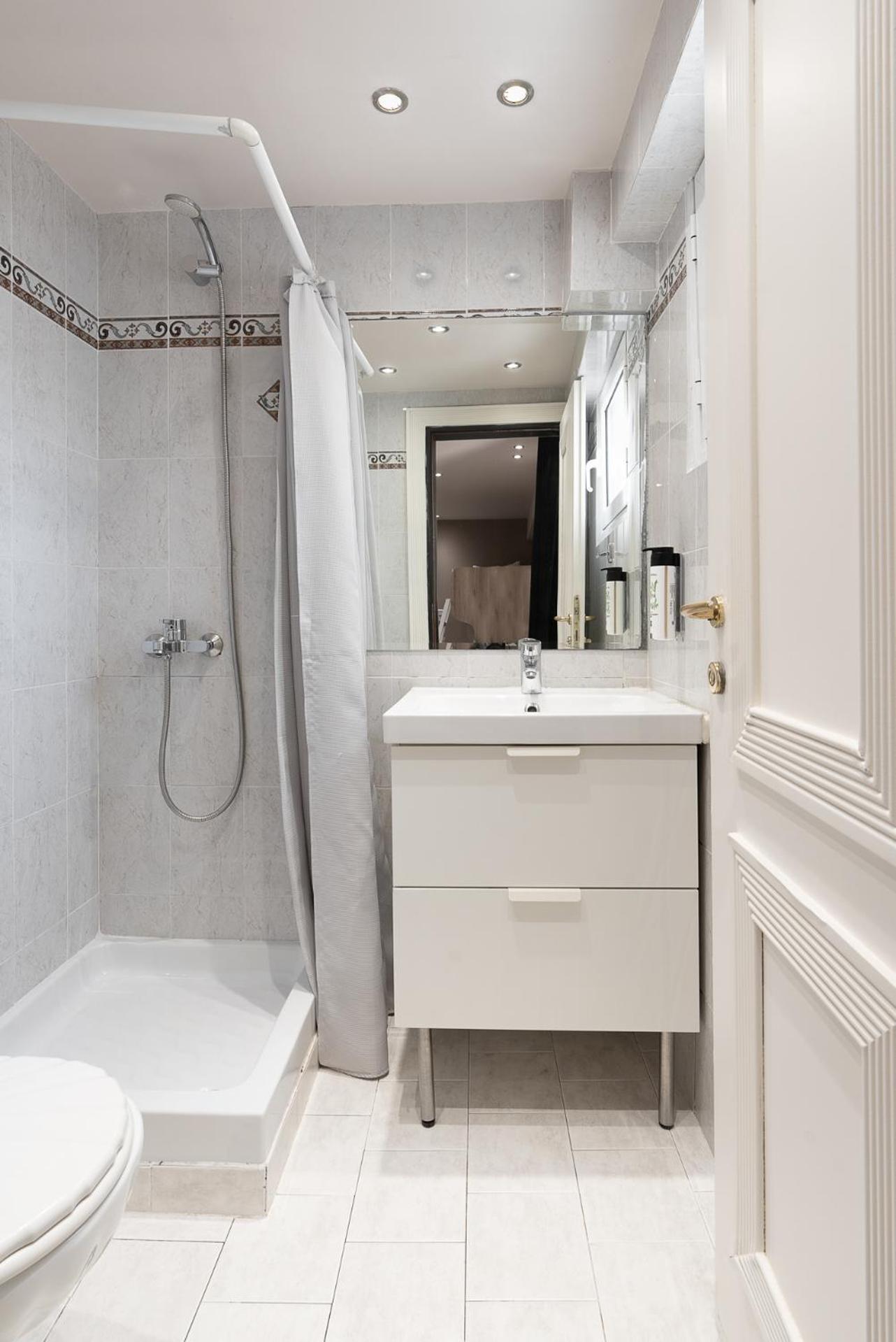 Economy Quadruple Room