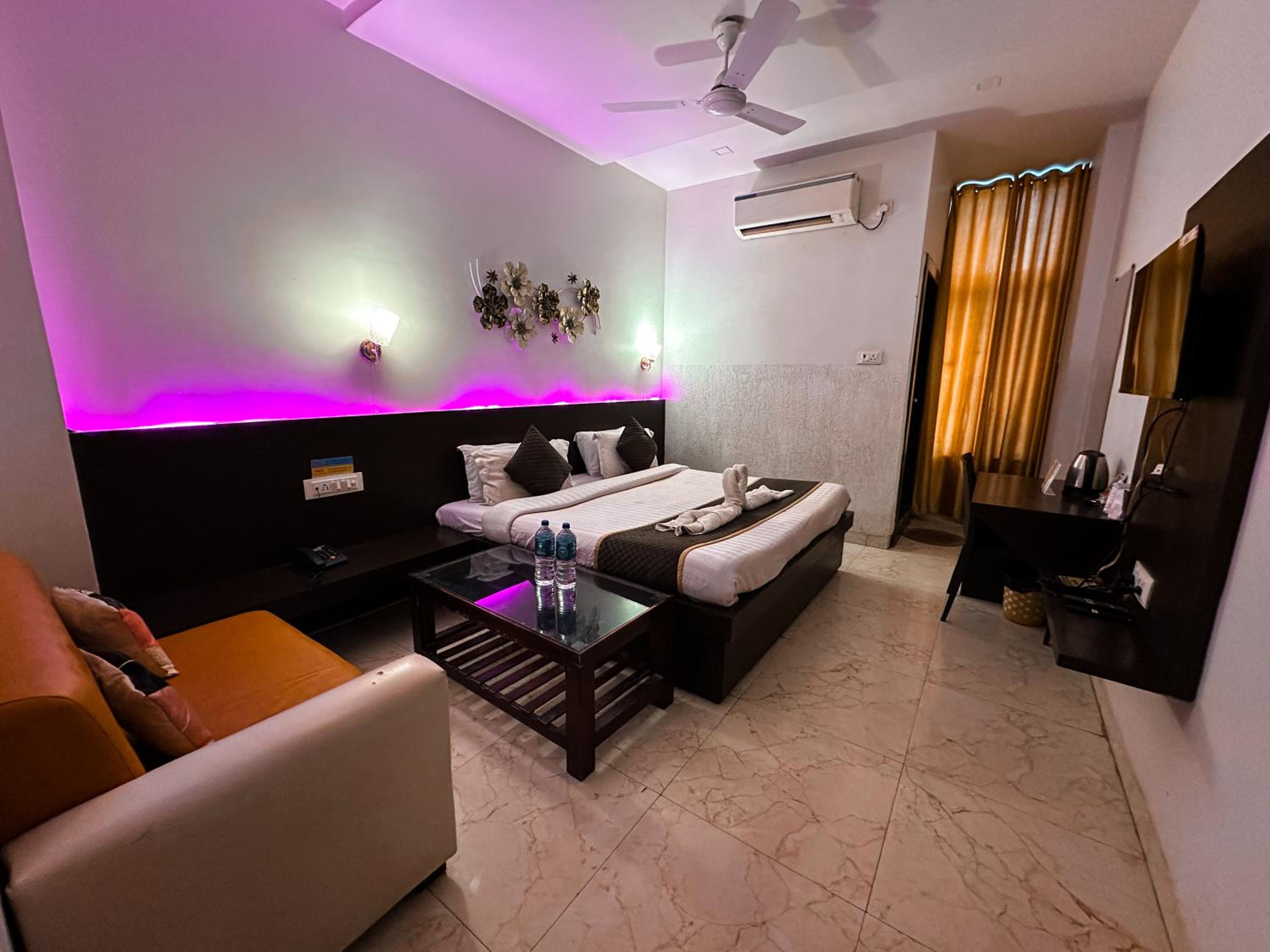 Deluxe Double Room - Photo 2