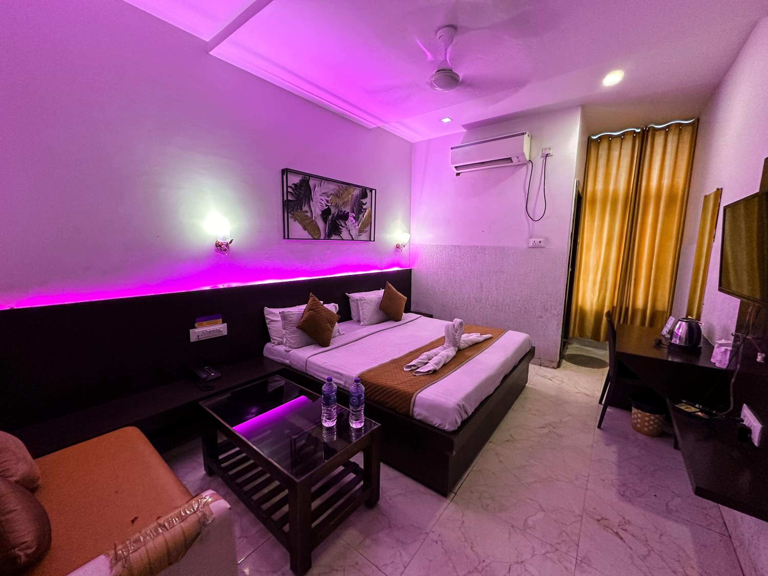 Deluxe Double Room - Photo 46