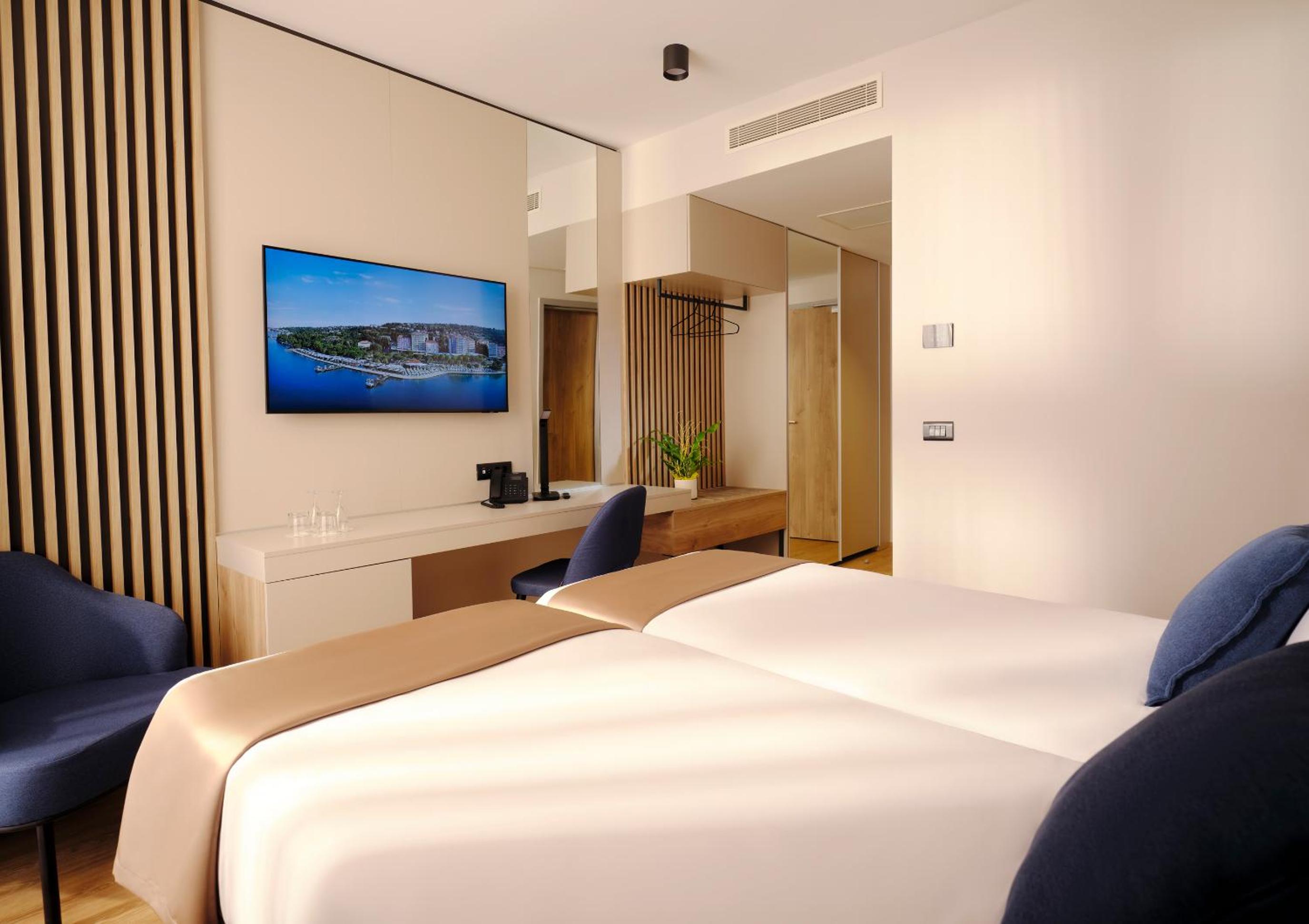 Special Offer - Twin Room with Christmas Package