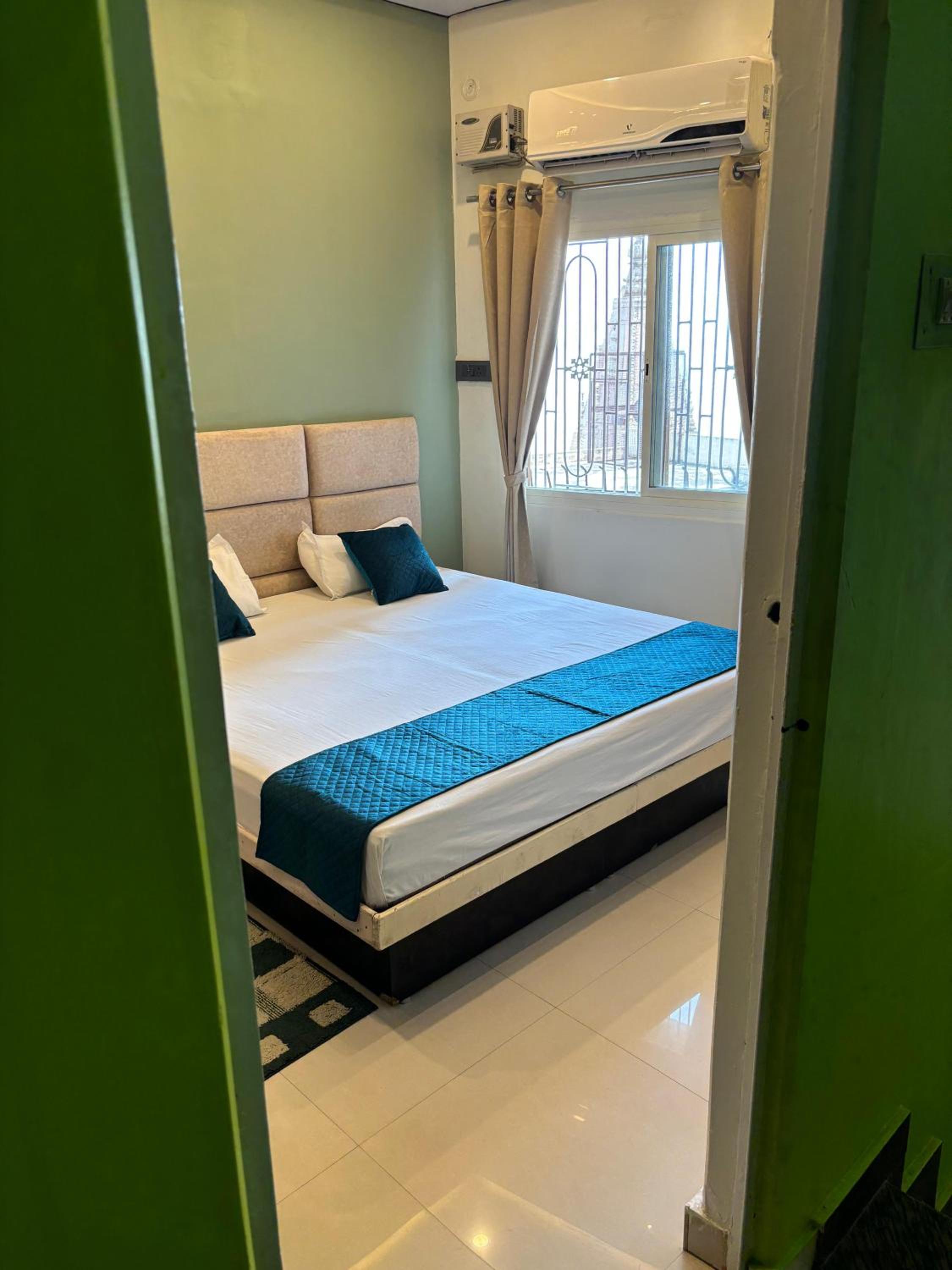 Double Room with Balcony and Sea View photo 2
