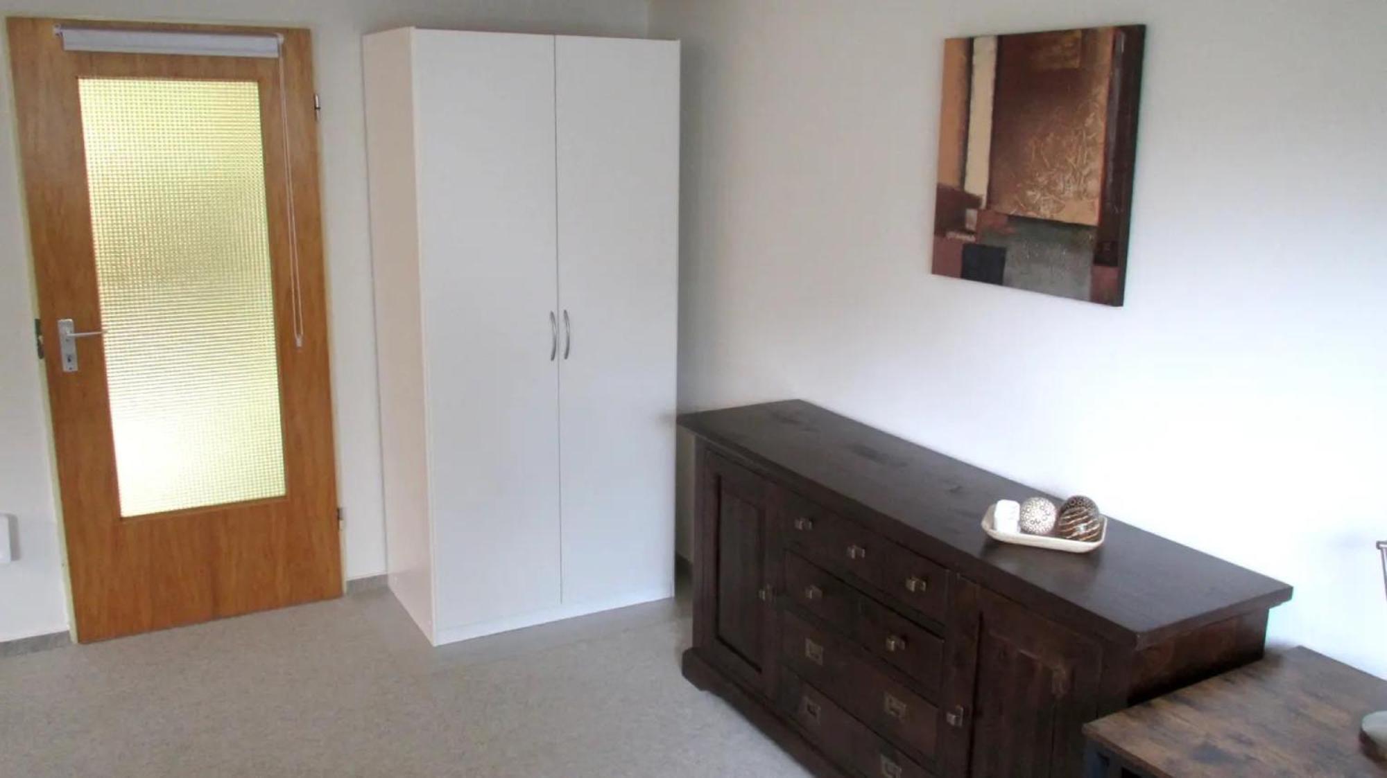 One-Bedroom Apartment with Garden View photo 3