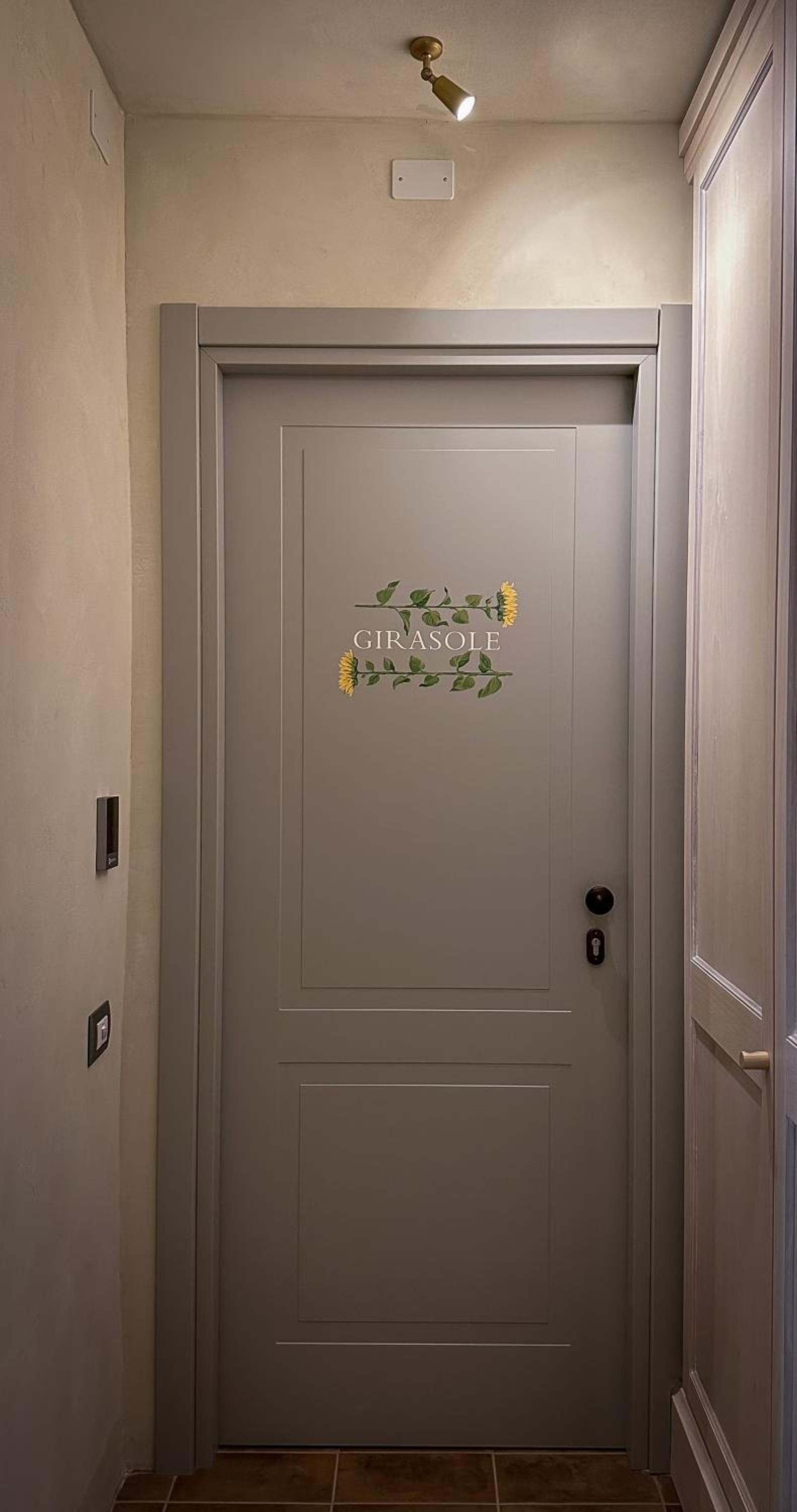 Double Room with Private Bathroom - Photo 4
