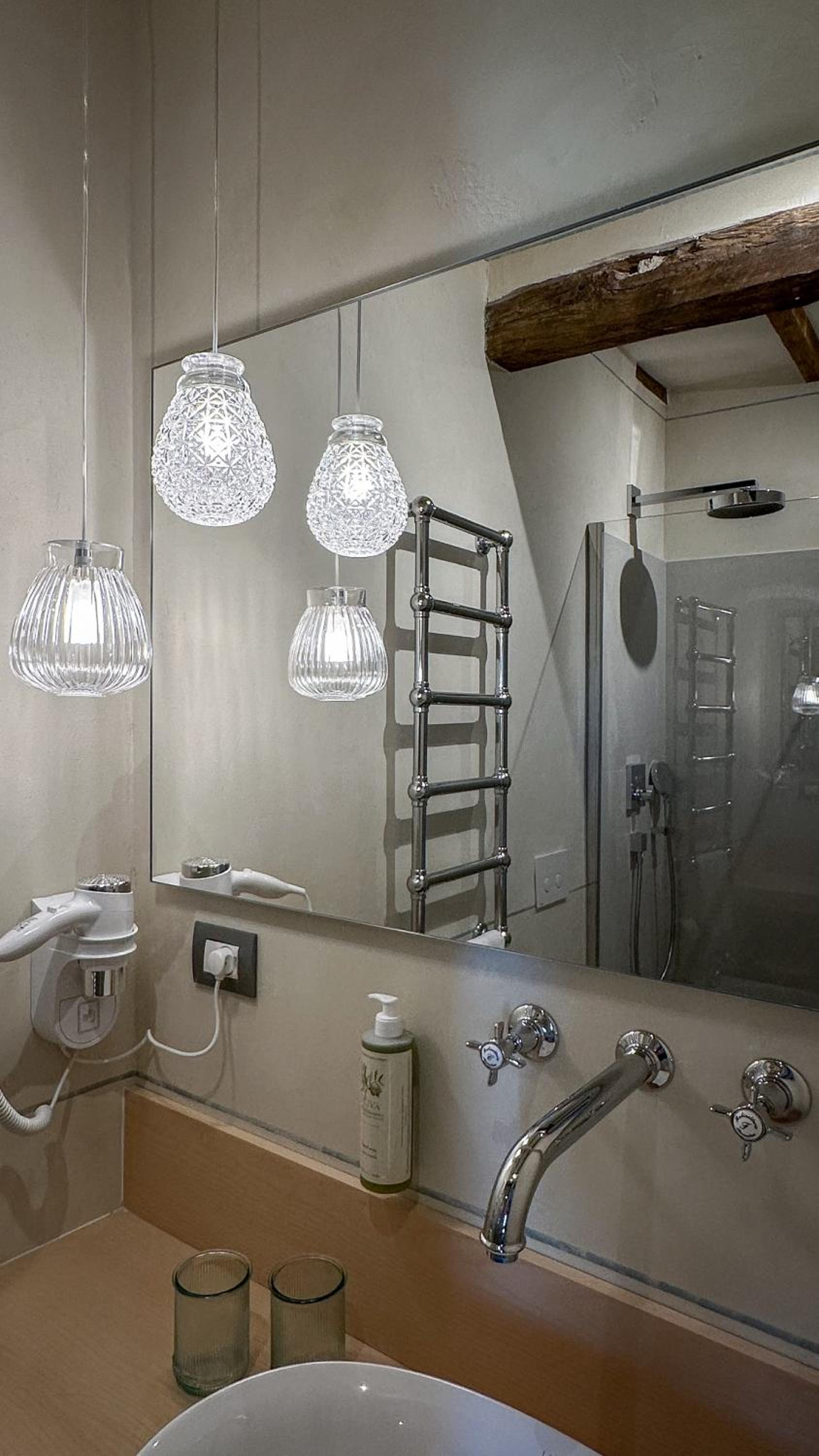Double Room with Private Bathroom - Photo 8