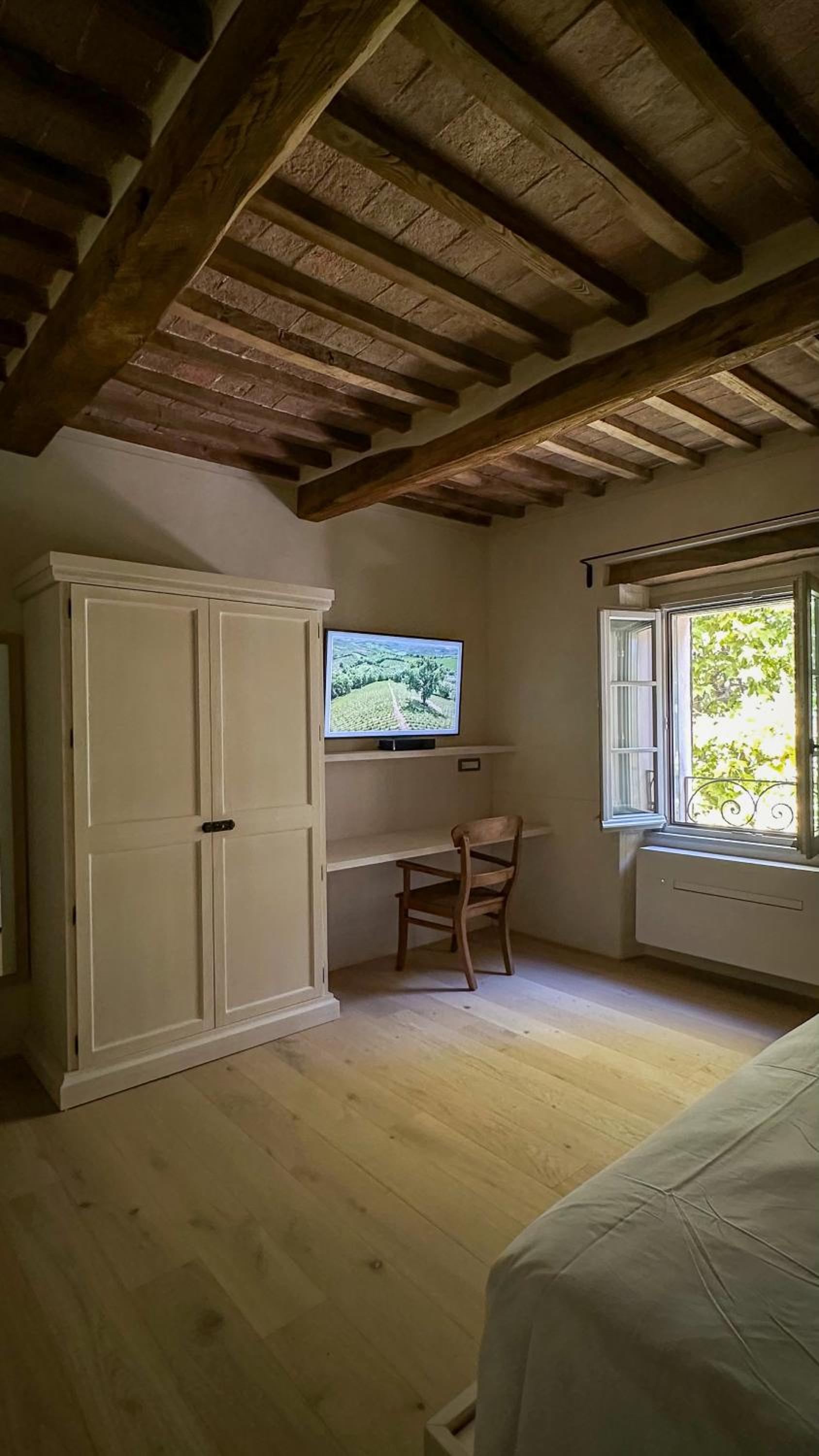 Double Room with Private Bathroom - Photo 3