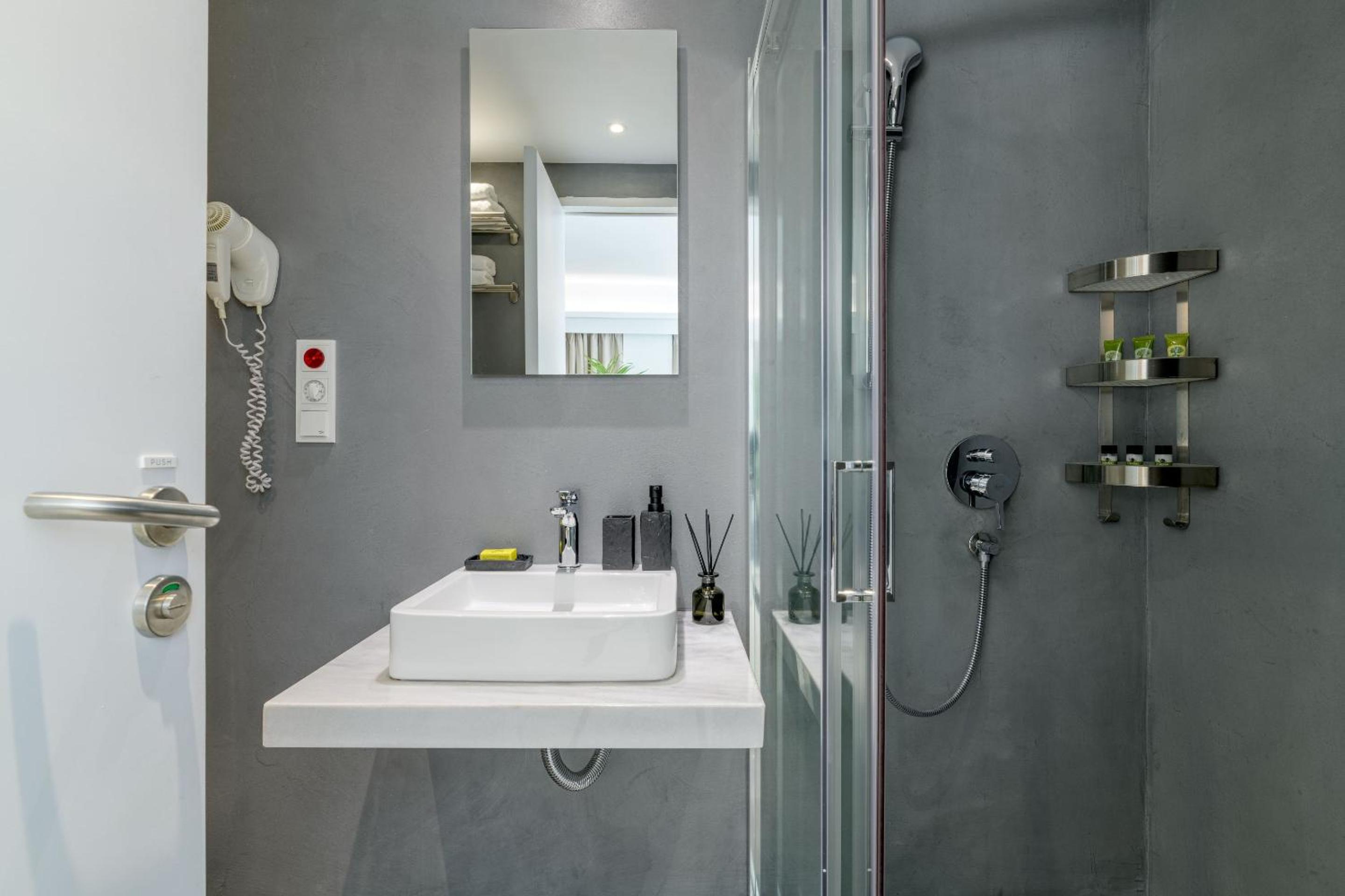 Studio Apartment photo 3