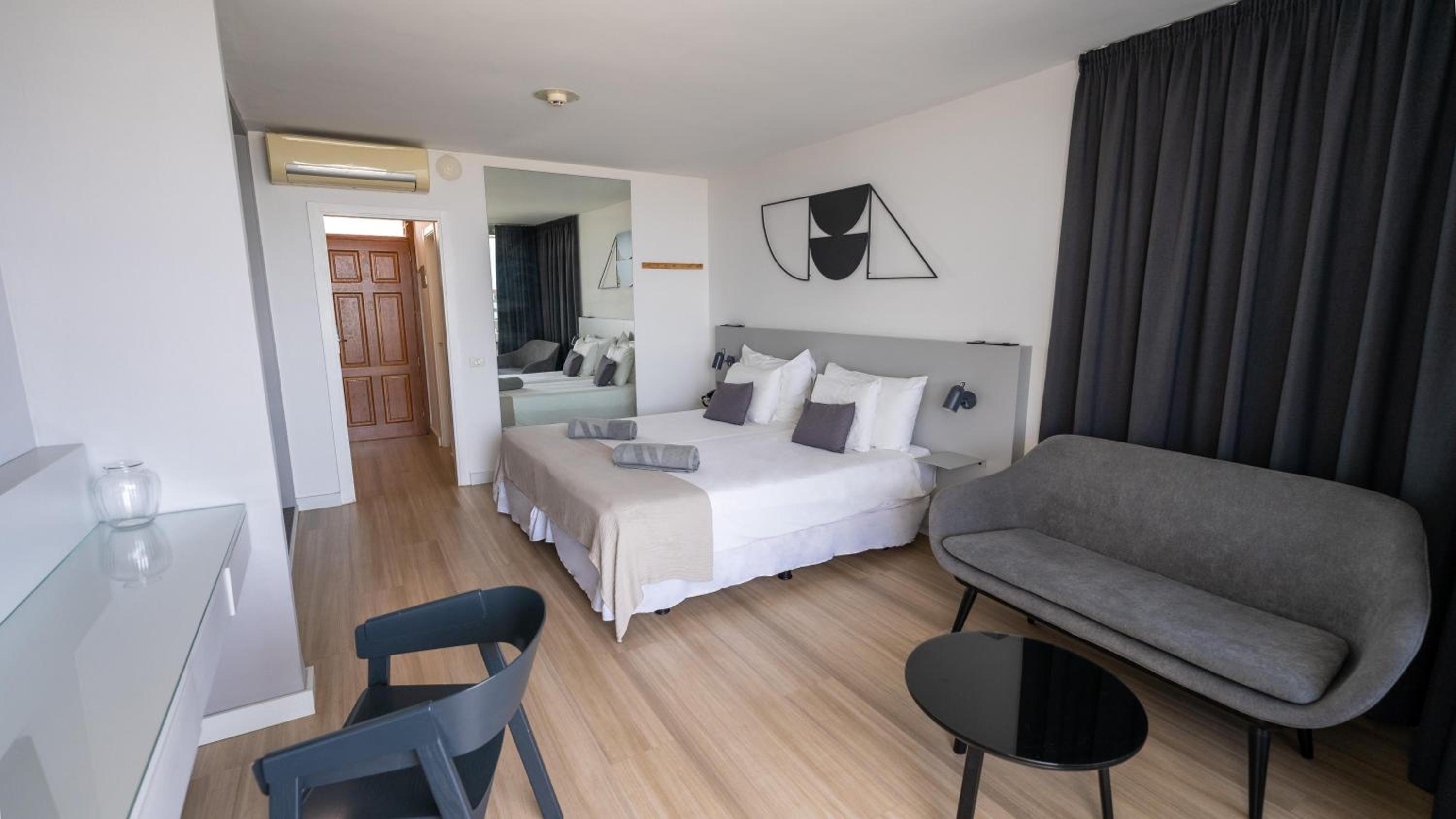 Suite Junior Estándar (2 Adultos)