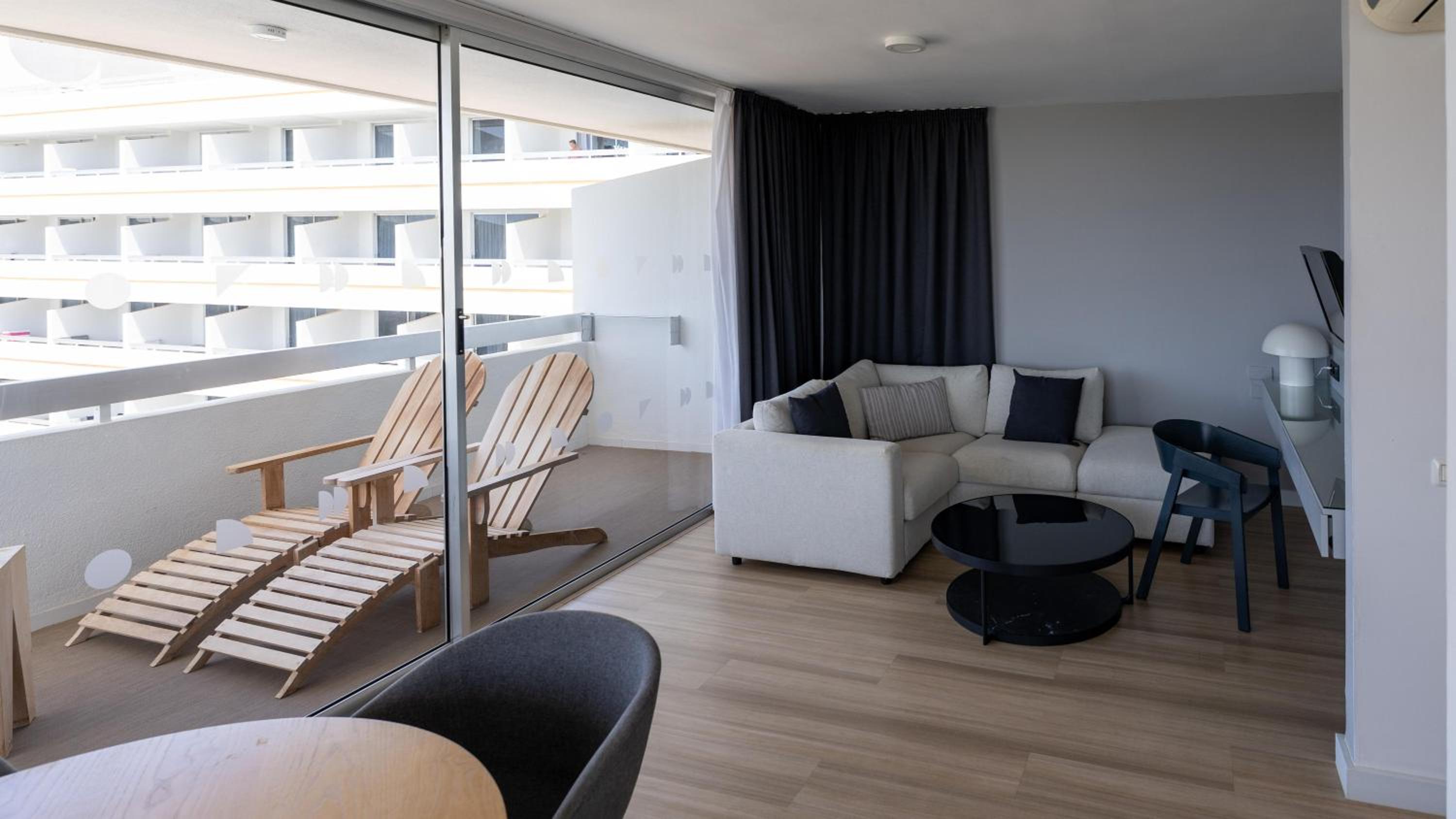 Suite con vista a la piscina