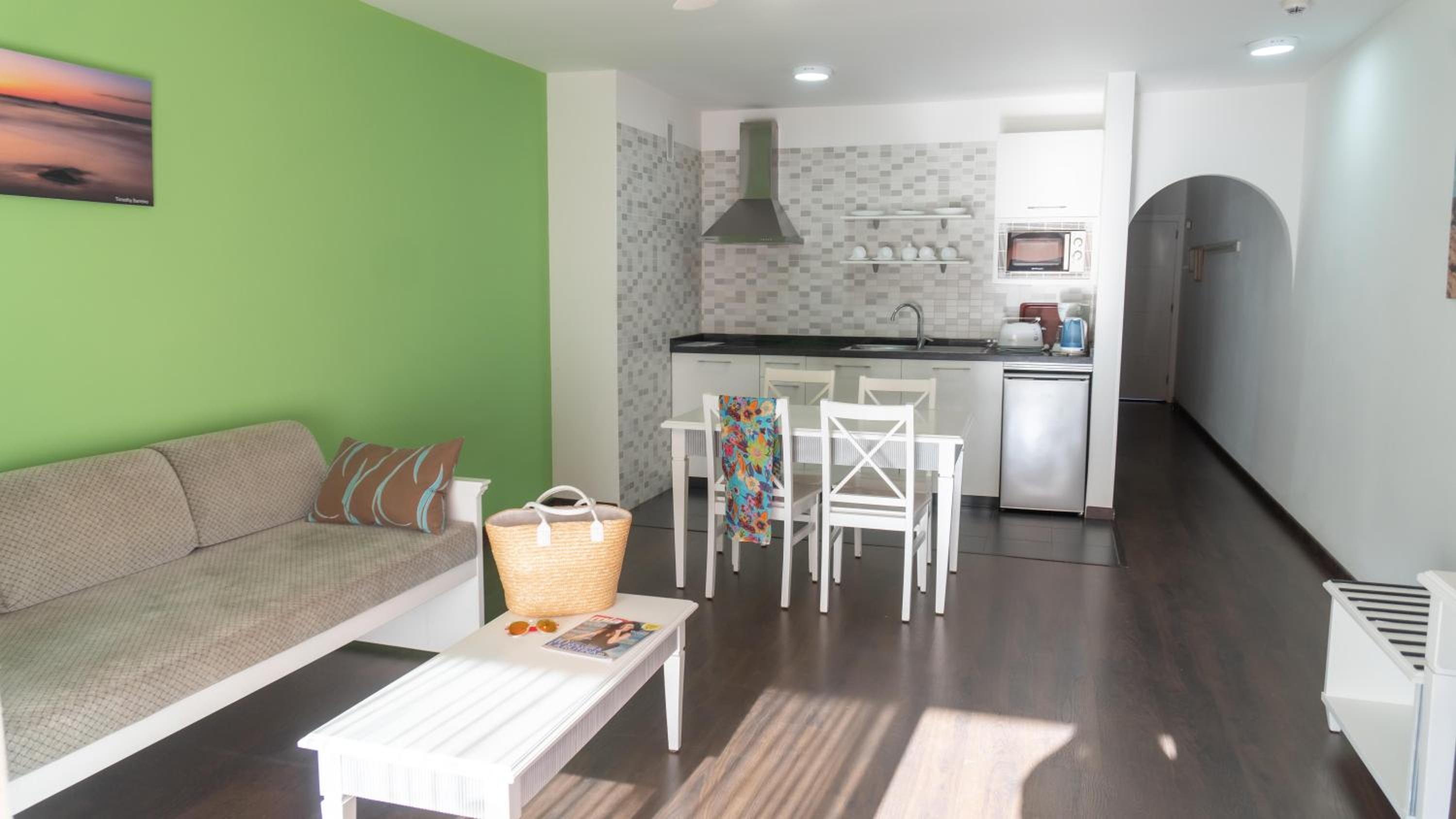 Apartamento de una habitación superior (2 adultos)