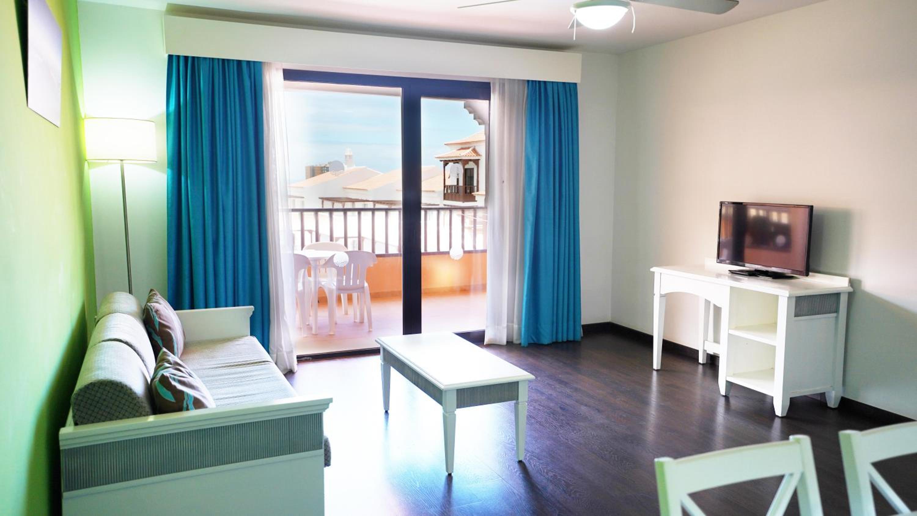 Duplex Two-Bedroom Apartment with Garden View (3 Adults + 2 Children) photo 3