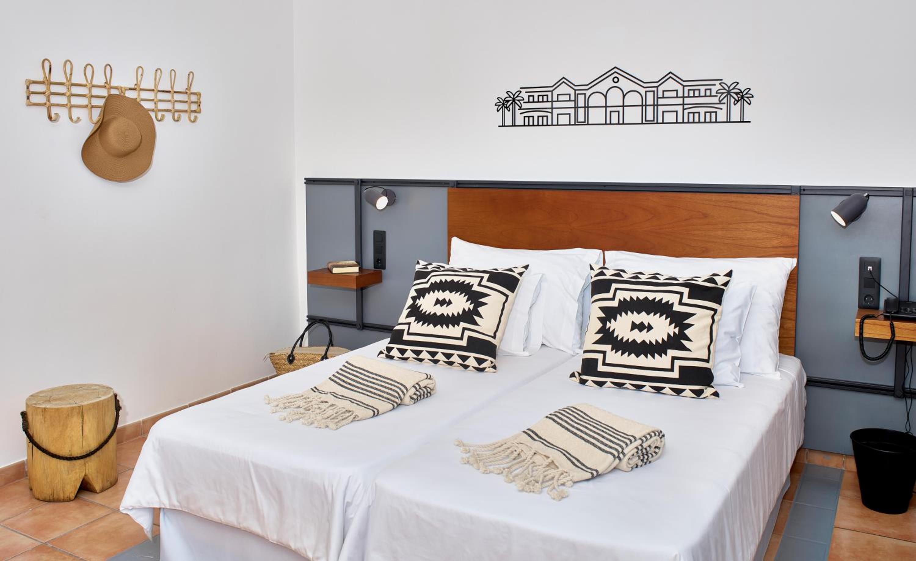 Standard Room (1 Adult + 1 Child)
