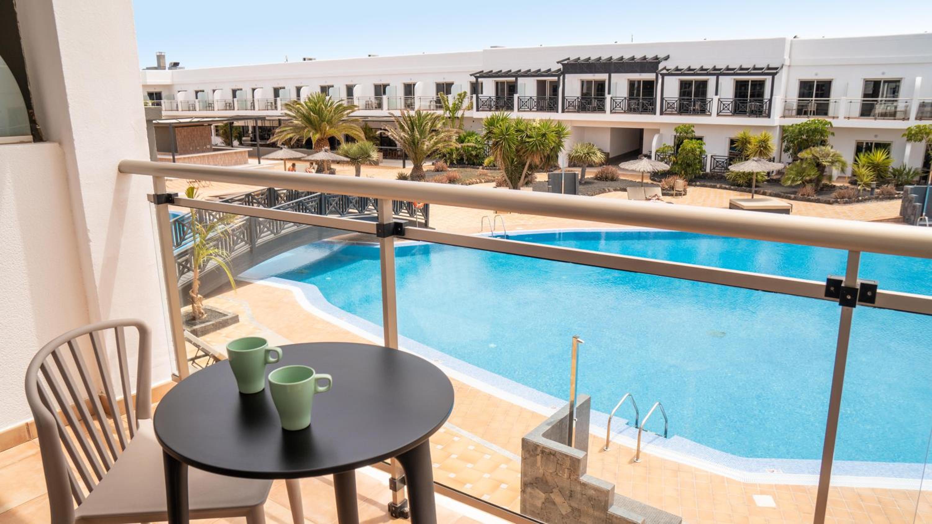 Premium Double Room with Pool View (2 Adults) photo 3