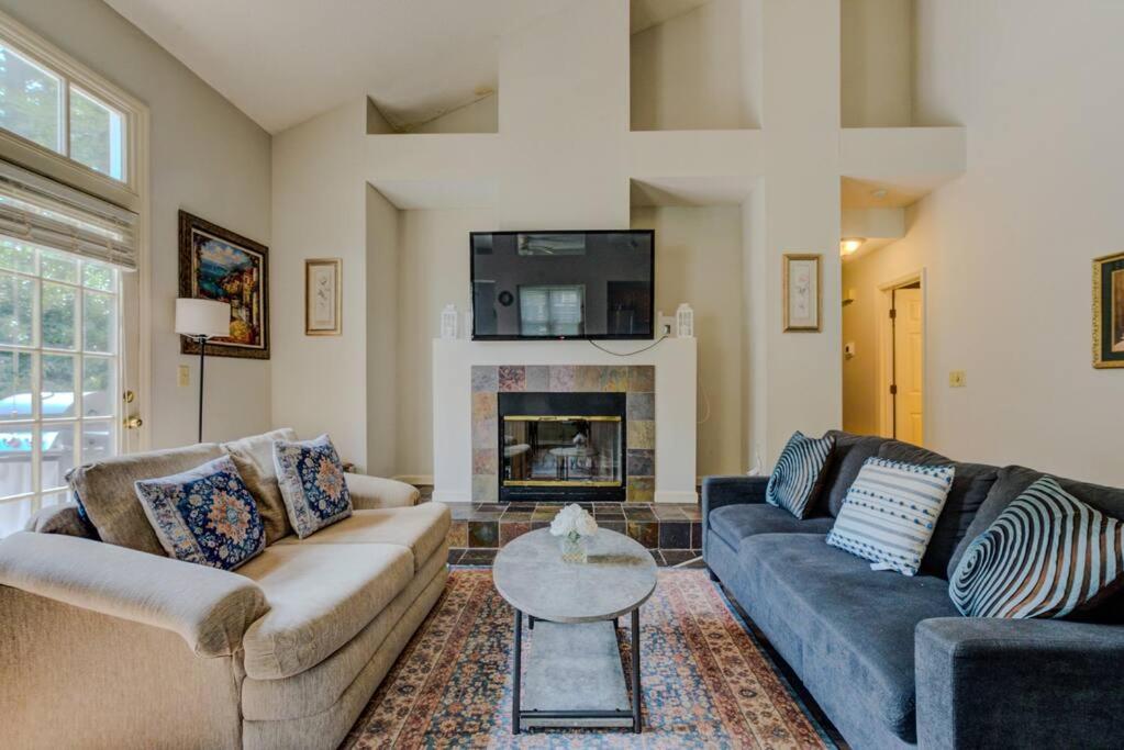 Three-Bedroom House photo 1