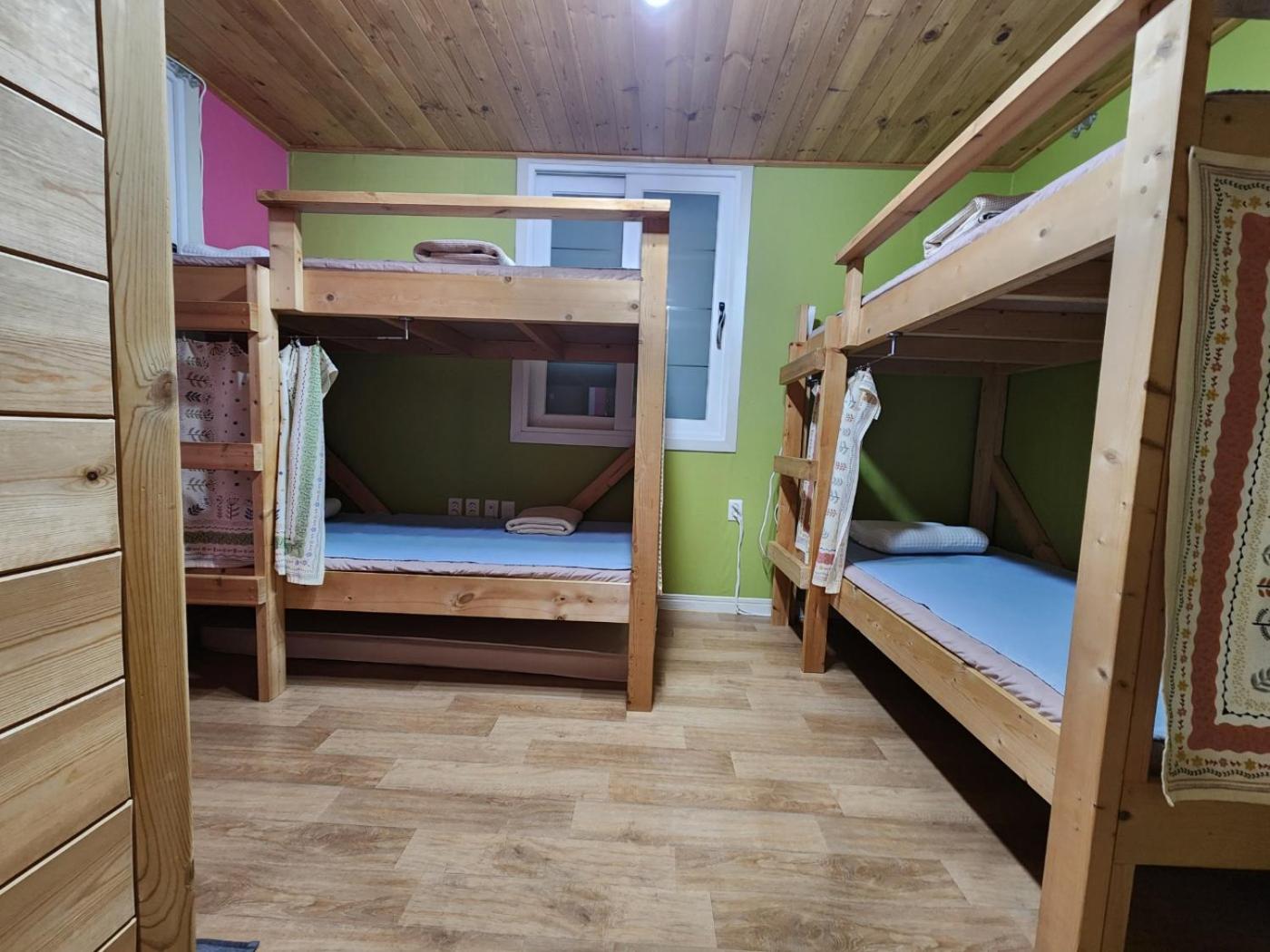 Quadruple Room - Photo 3