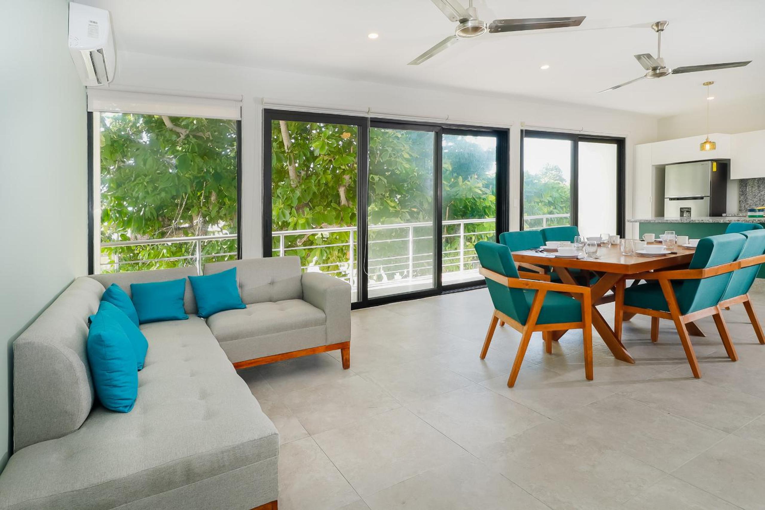Apartment with Balcony photo 1