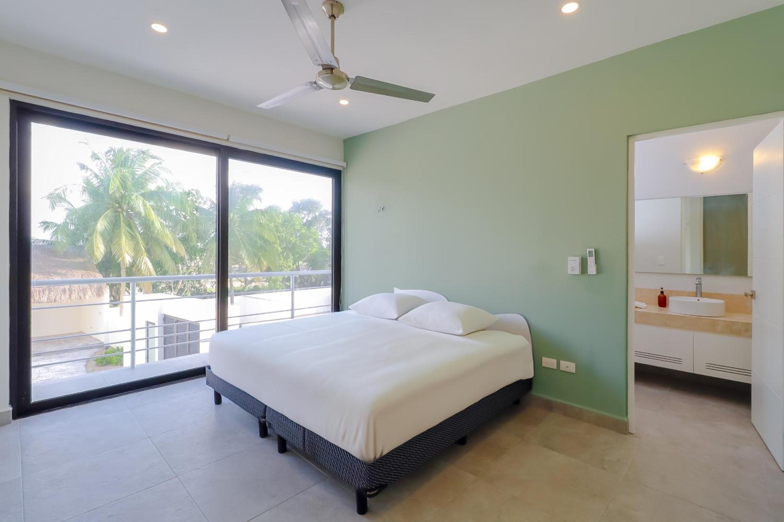 Apartment with Sea View photo 1