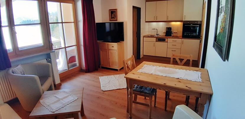 Apartment with Mountain View photo 1