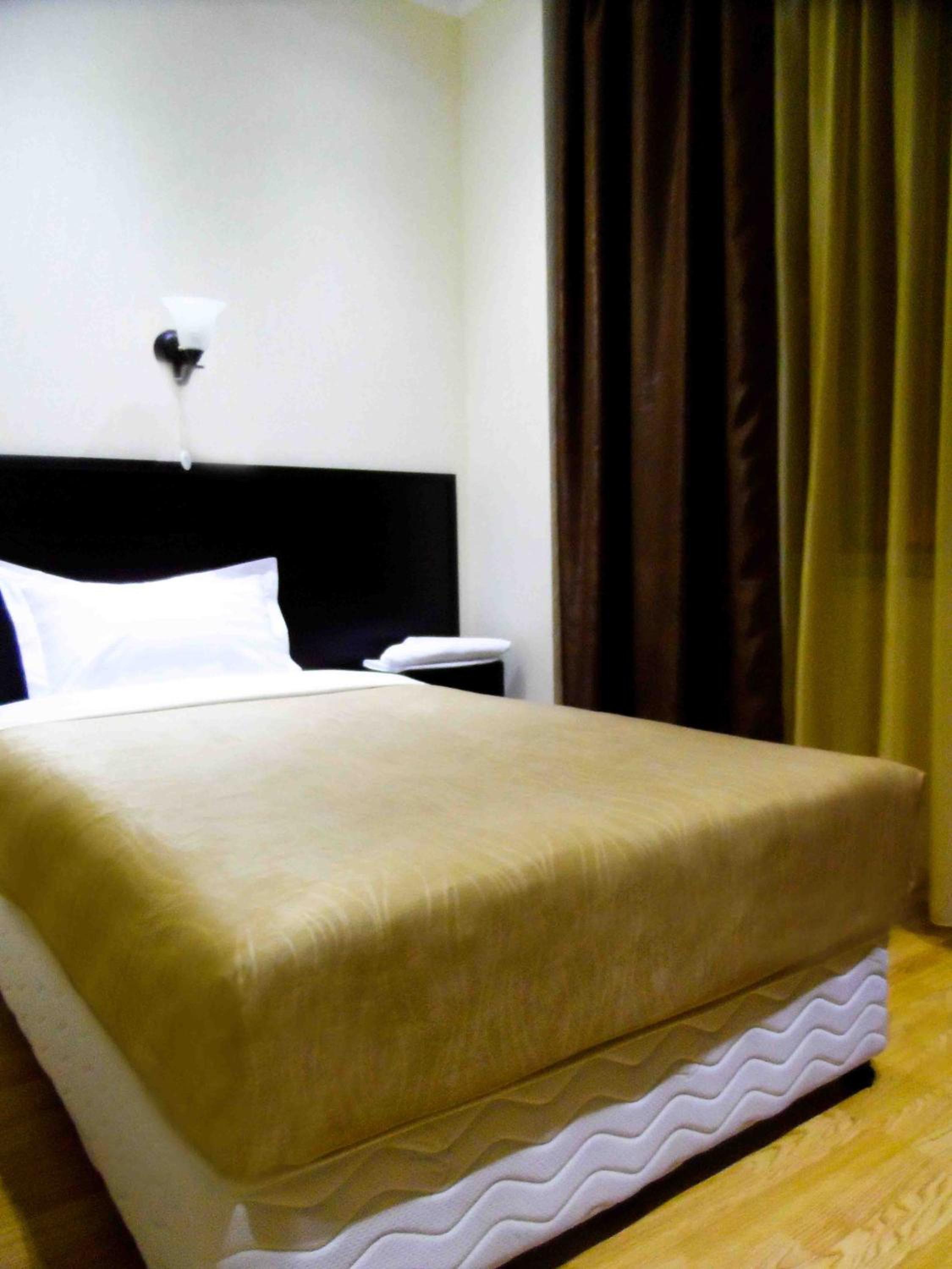 Luxury Single Room - Treatment Included