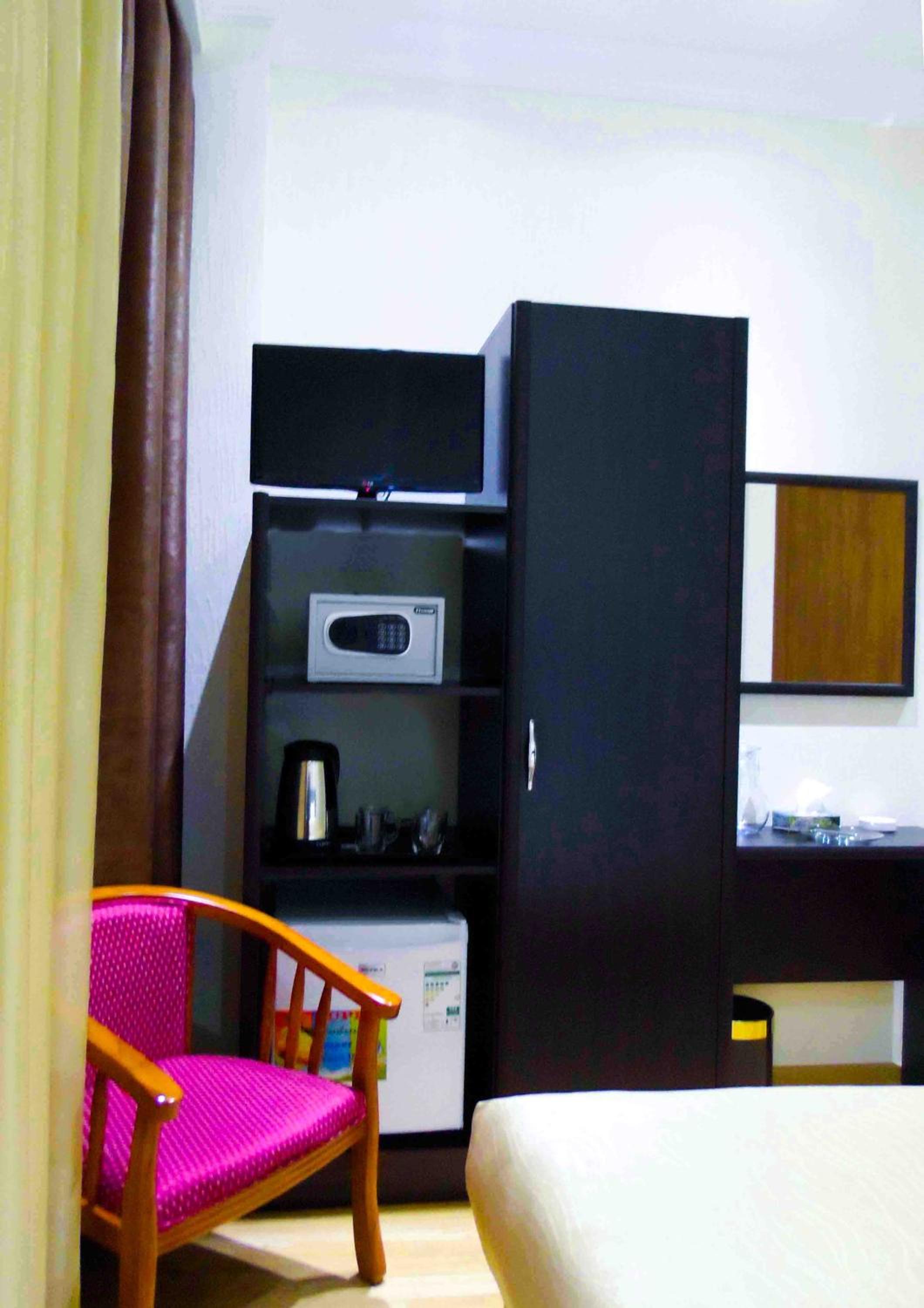 Luxury Single Room - Treatment Included photo 3