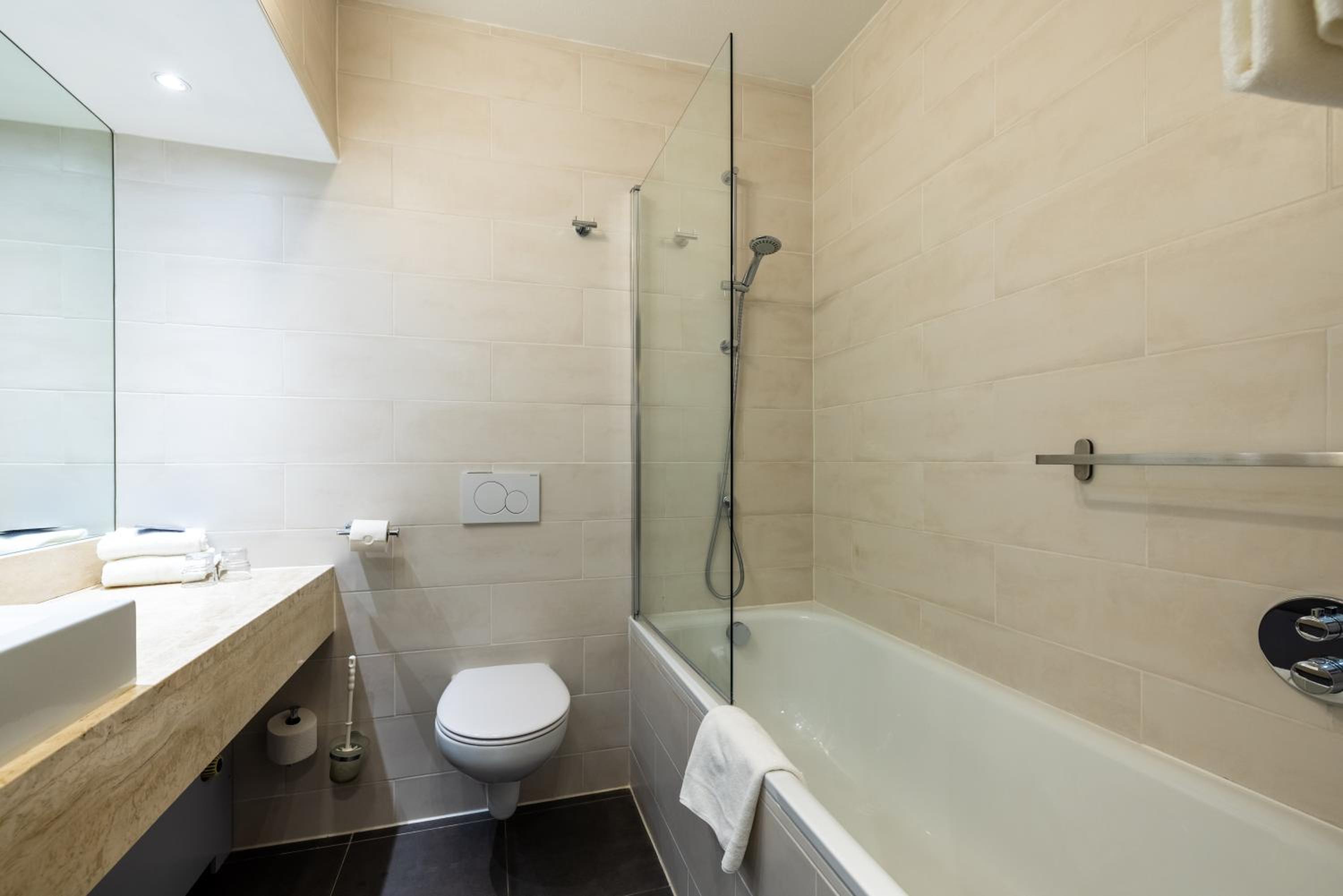 Superior Twin Room - Photo 6