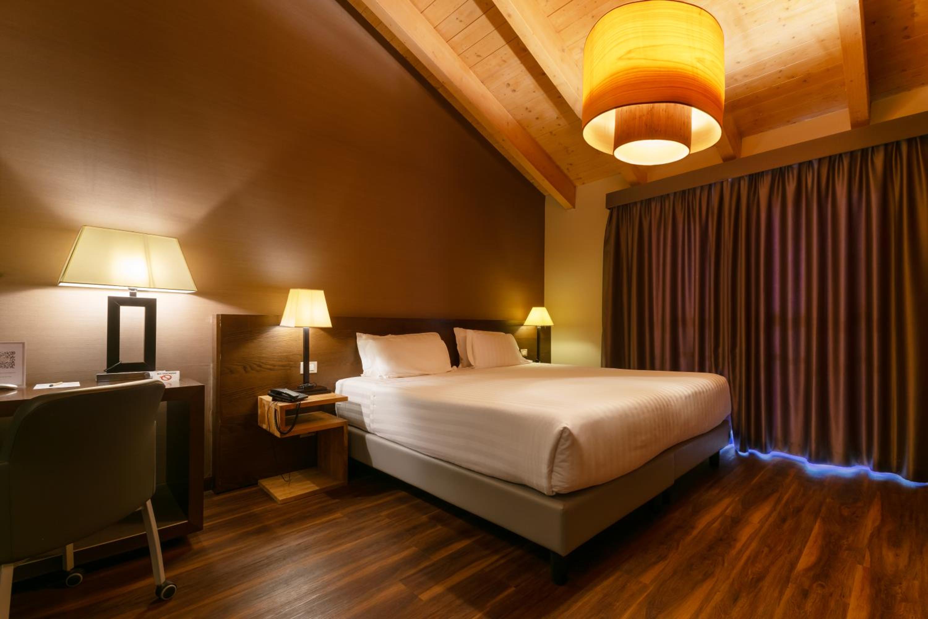 Classic Double Room - Photo 5