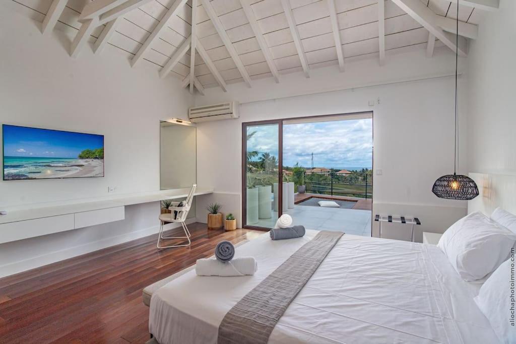 Villa photo 1