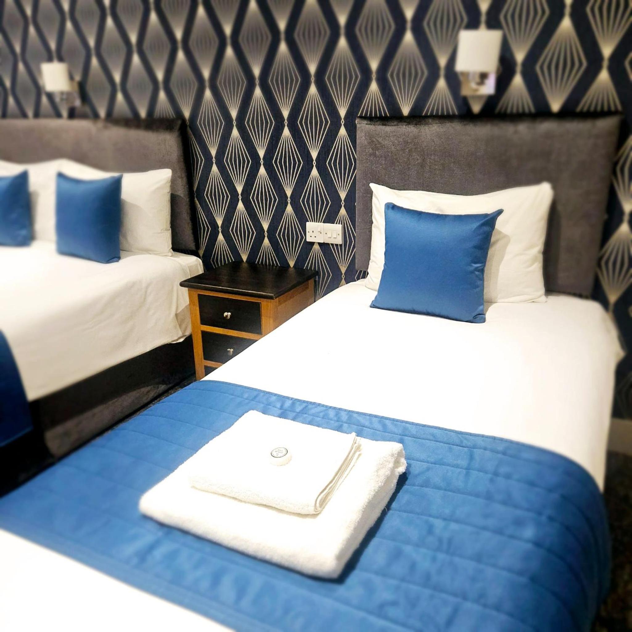Quadruple Room with Private Bathroom (Lower Ground Floor) photo 1