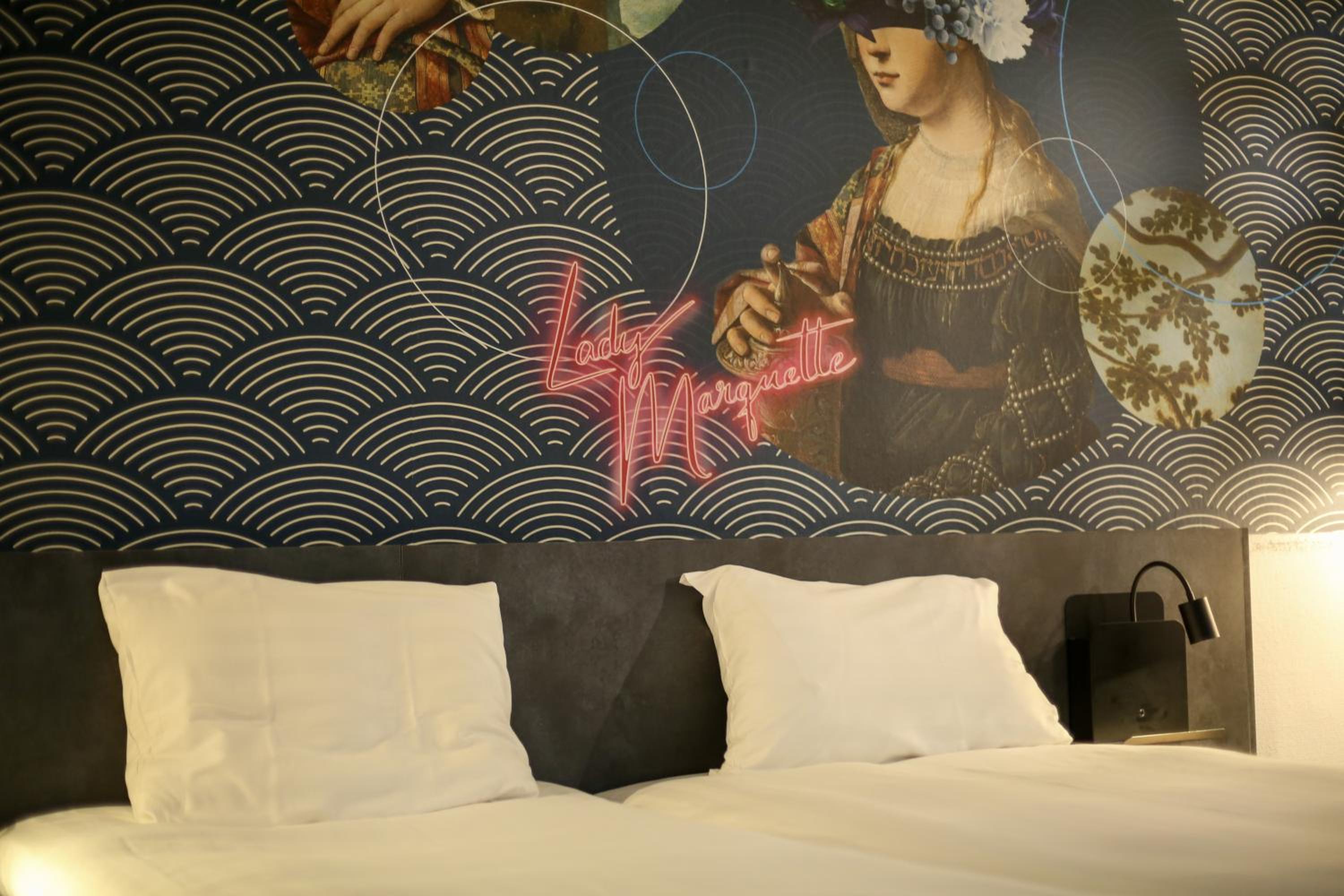 Standard Twin Room - Photo 7