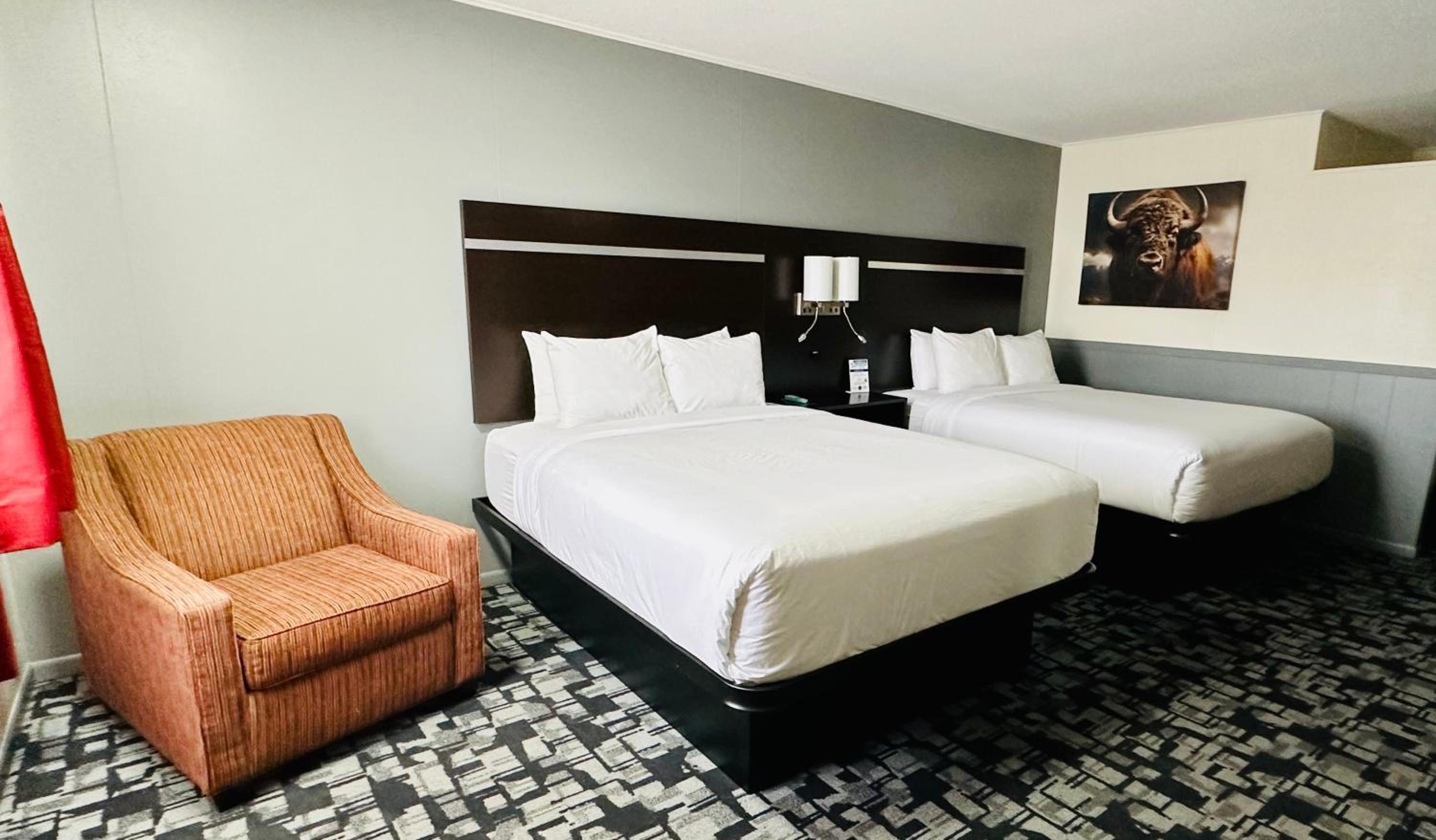 2 Queen Beds Non-Smoking - Photo 1