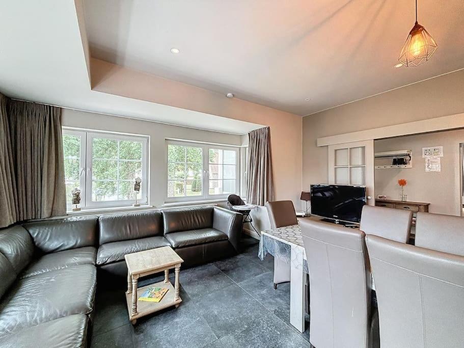 Villa photo 3