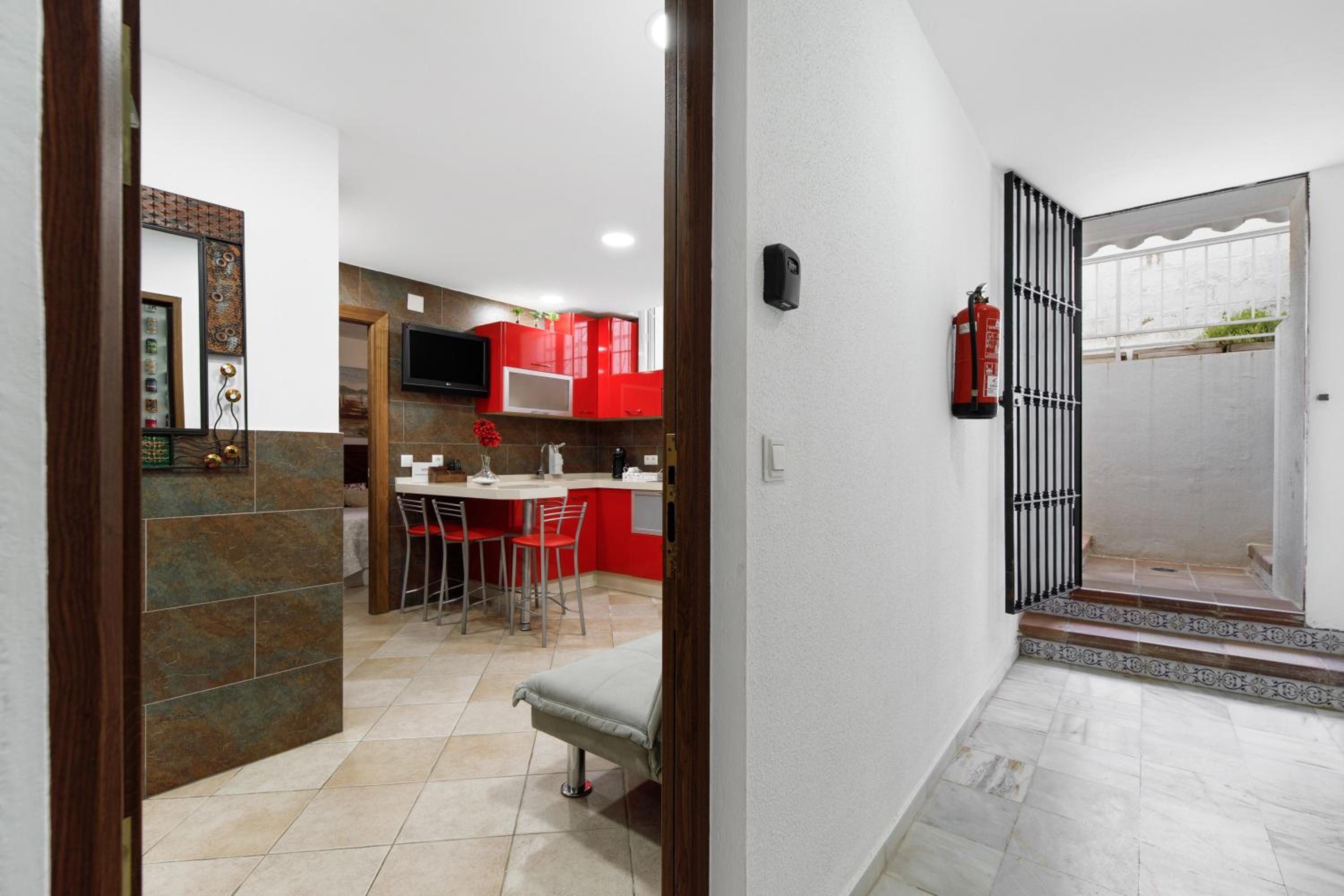 One-Bedroom Apartment - Oceanfront photo 2