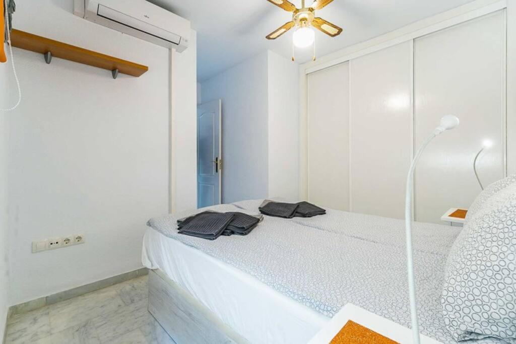 Apartamento de Dos Habitaciones con Terraza