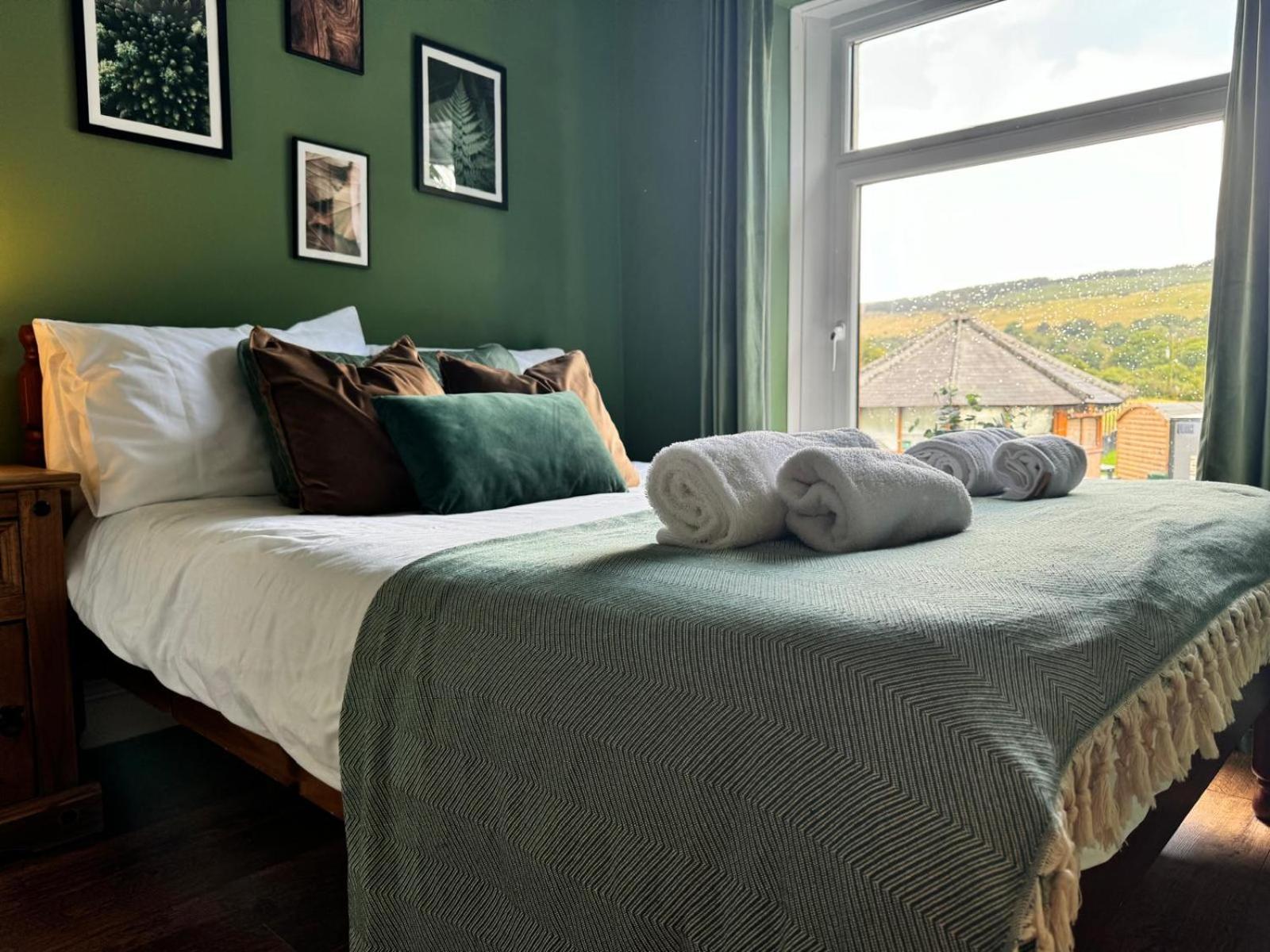 Double Room with Mountain View