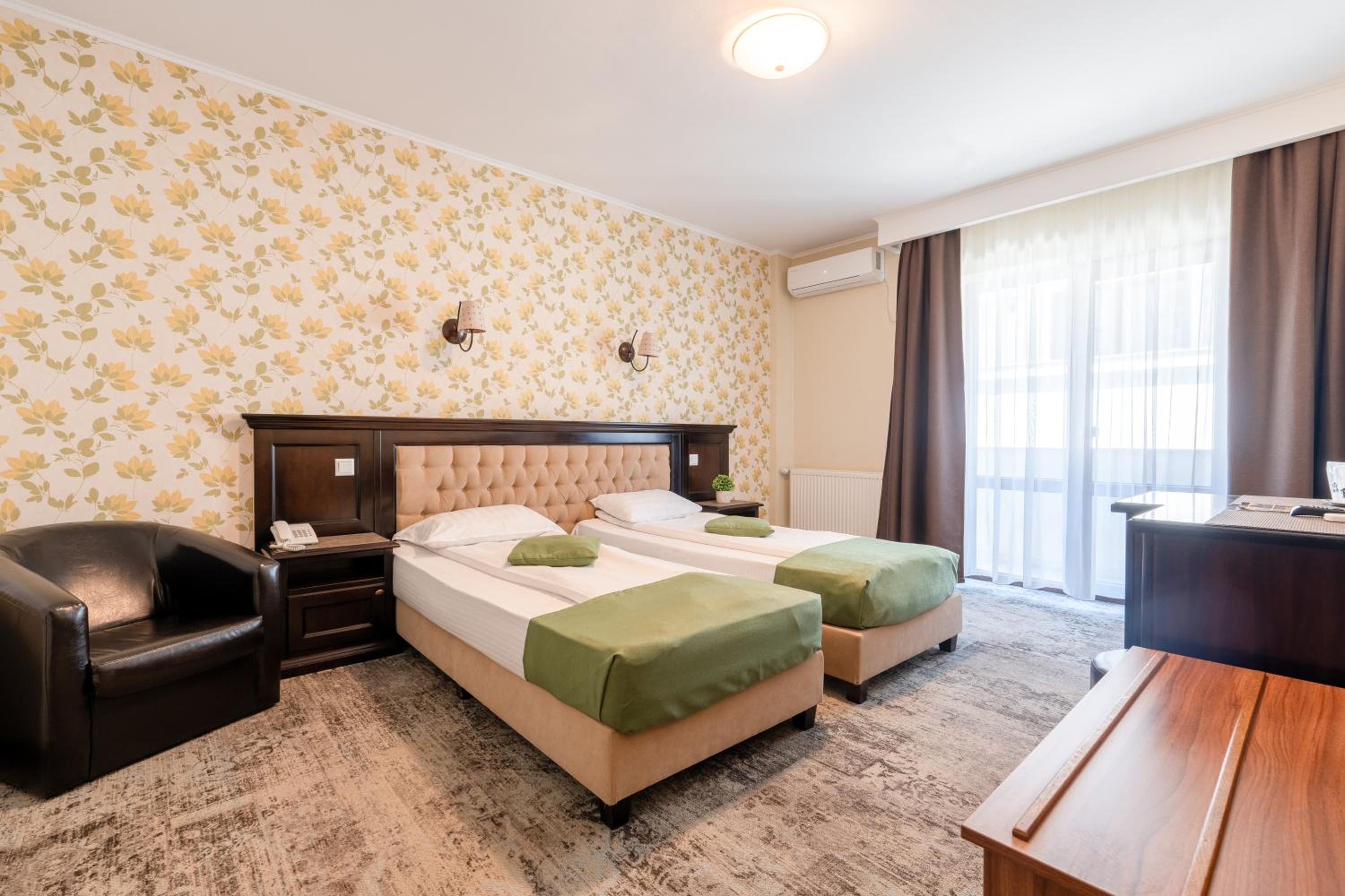 Twin Room with Balcony photo 1