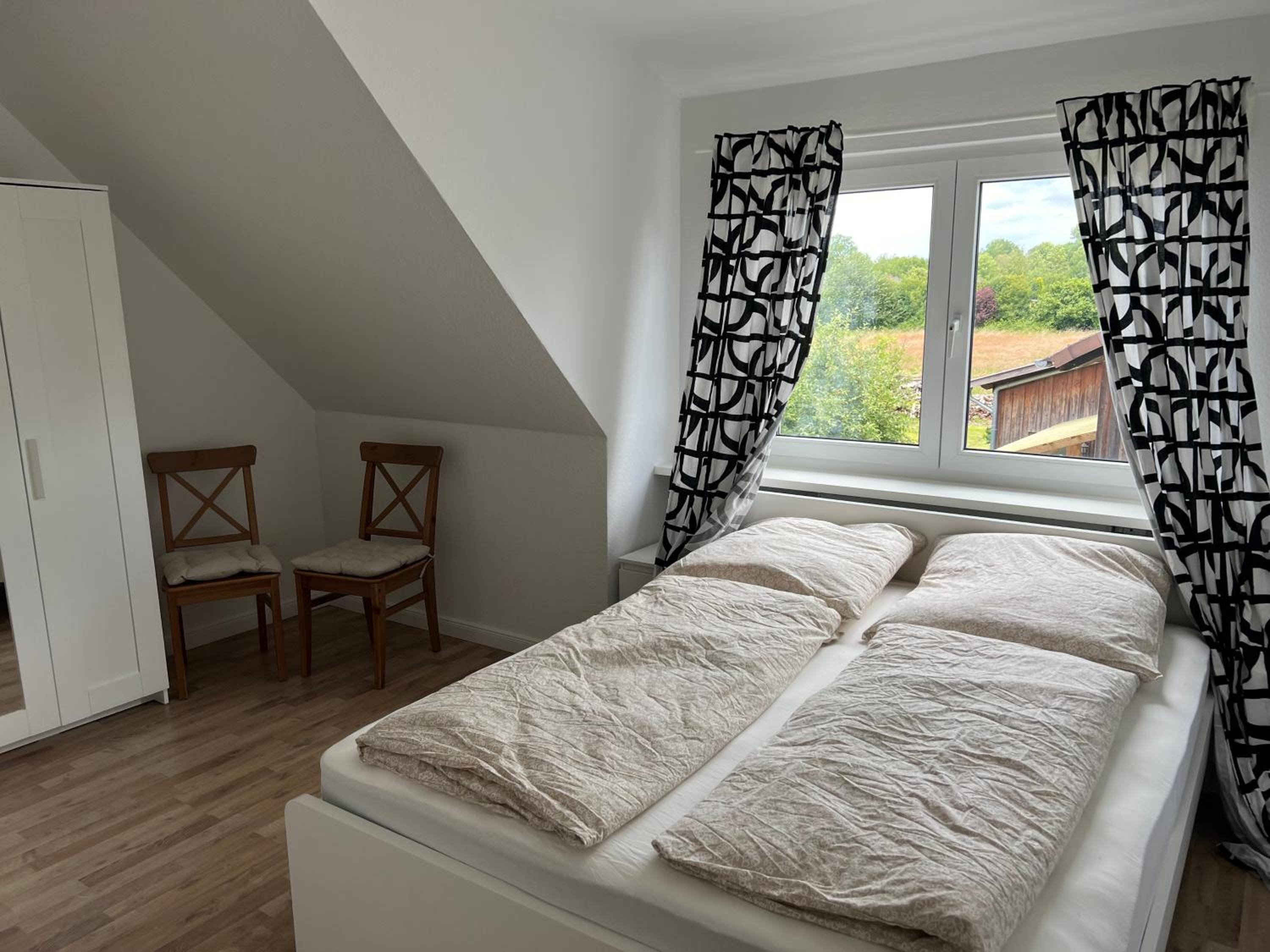 Five-Bedroom Deluxe Apartment photo 2