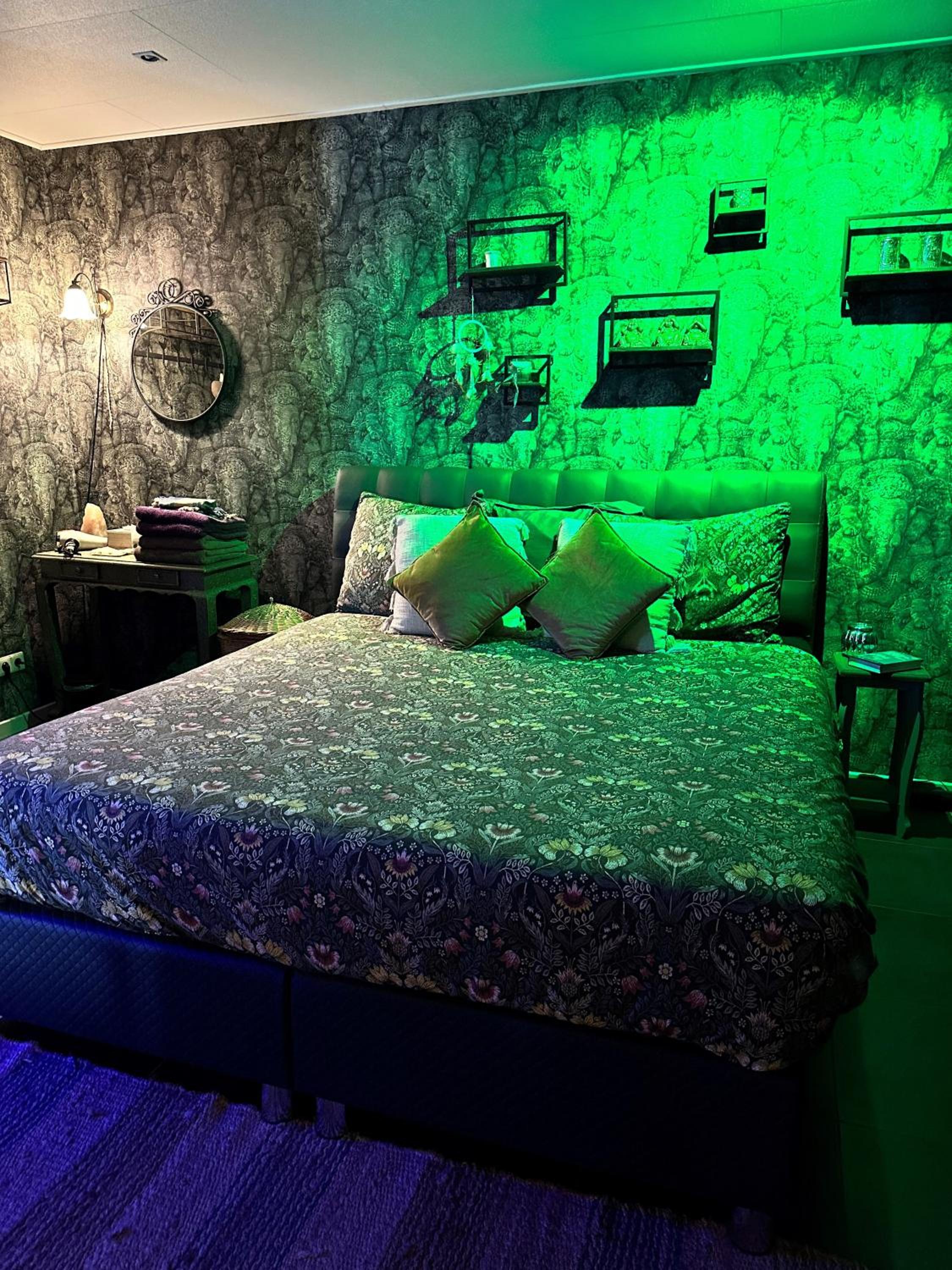 King Room With Spa Bath photo 1