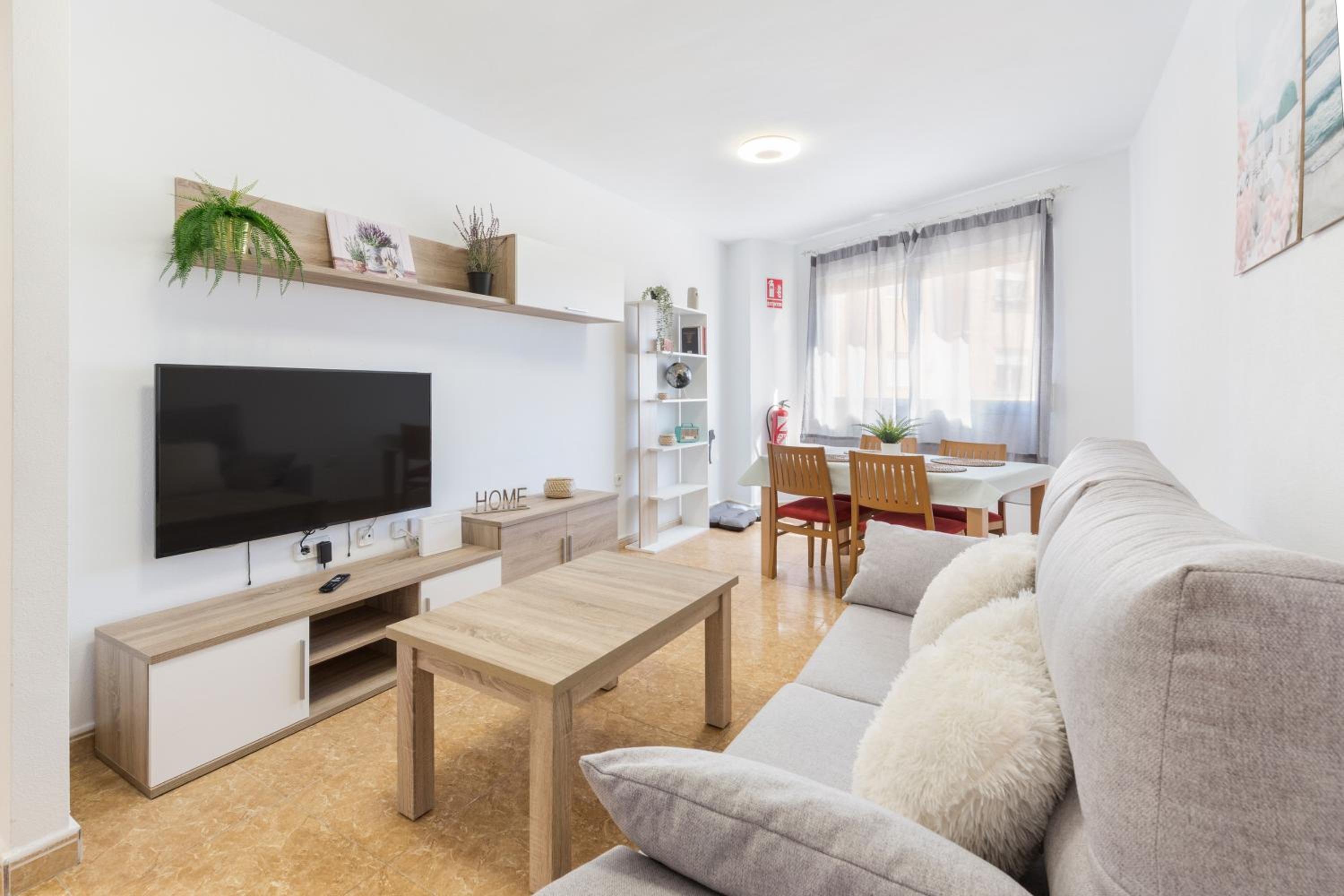 Apartamento de un dormitorio superior con balcón