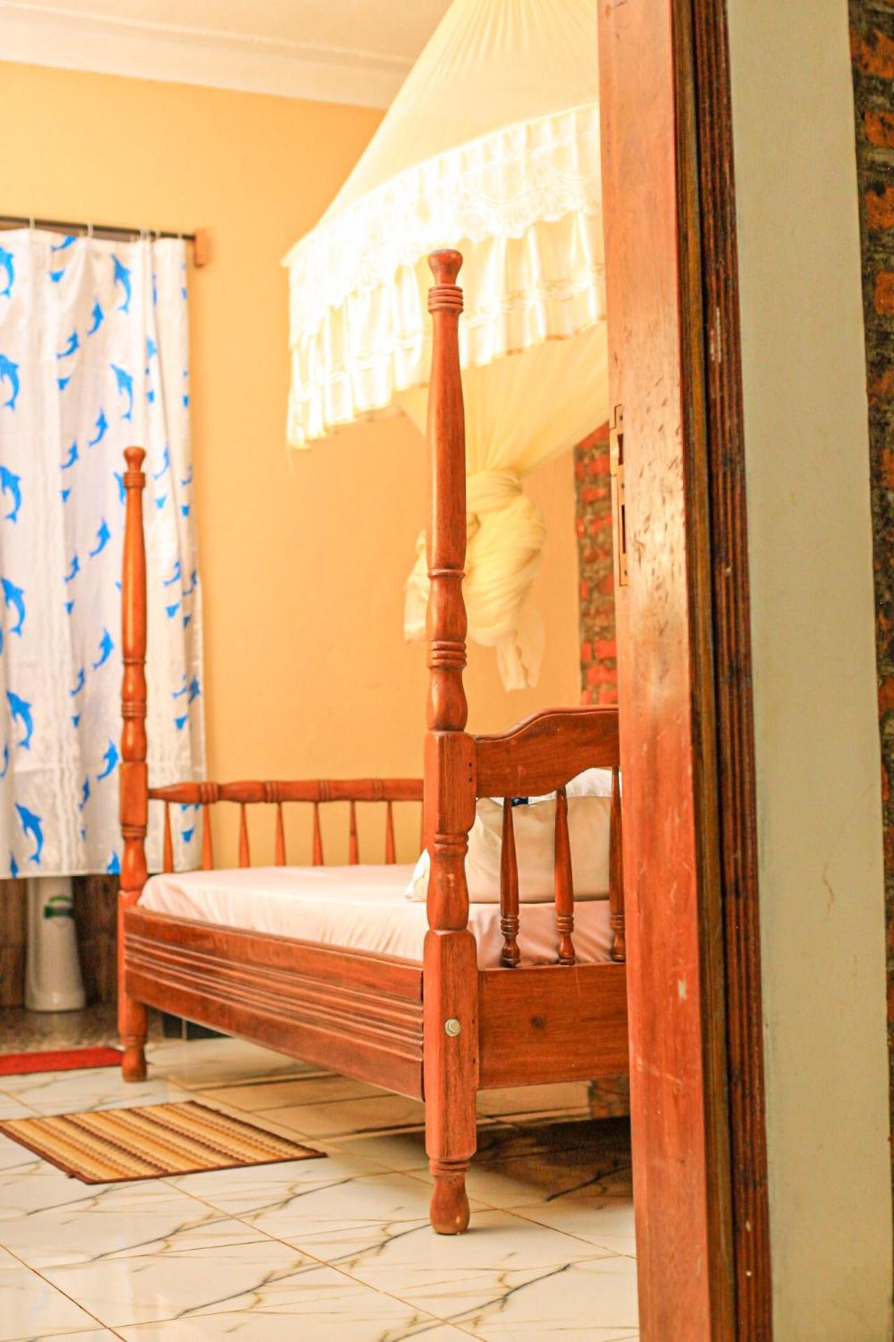Single Room photo 3