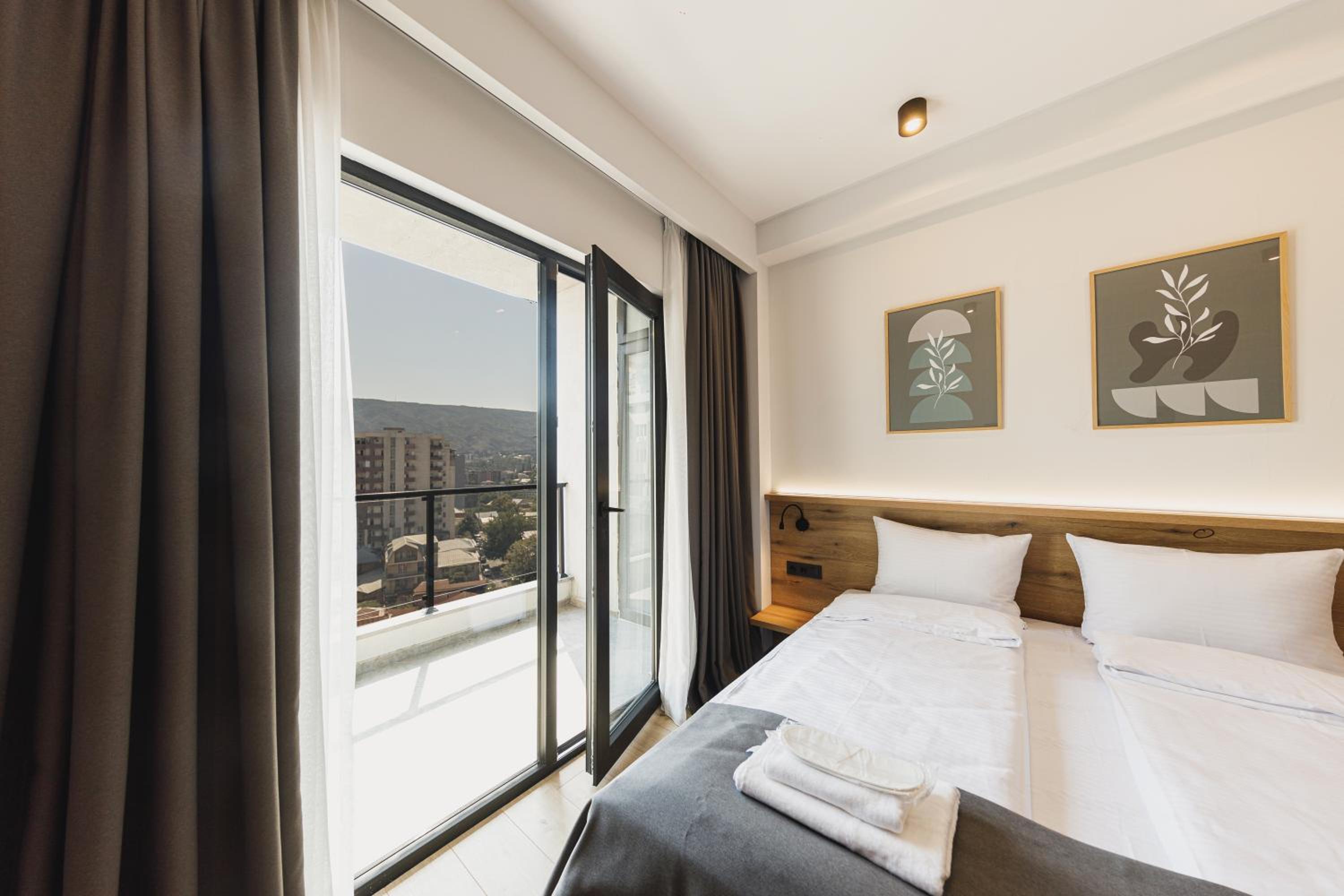 豪华四人房