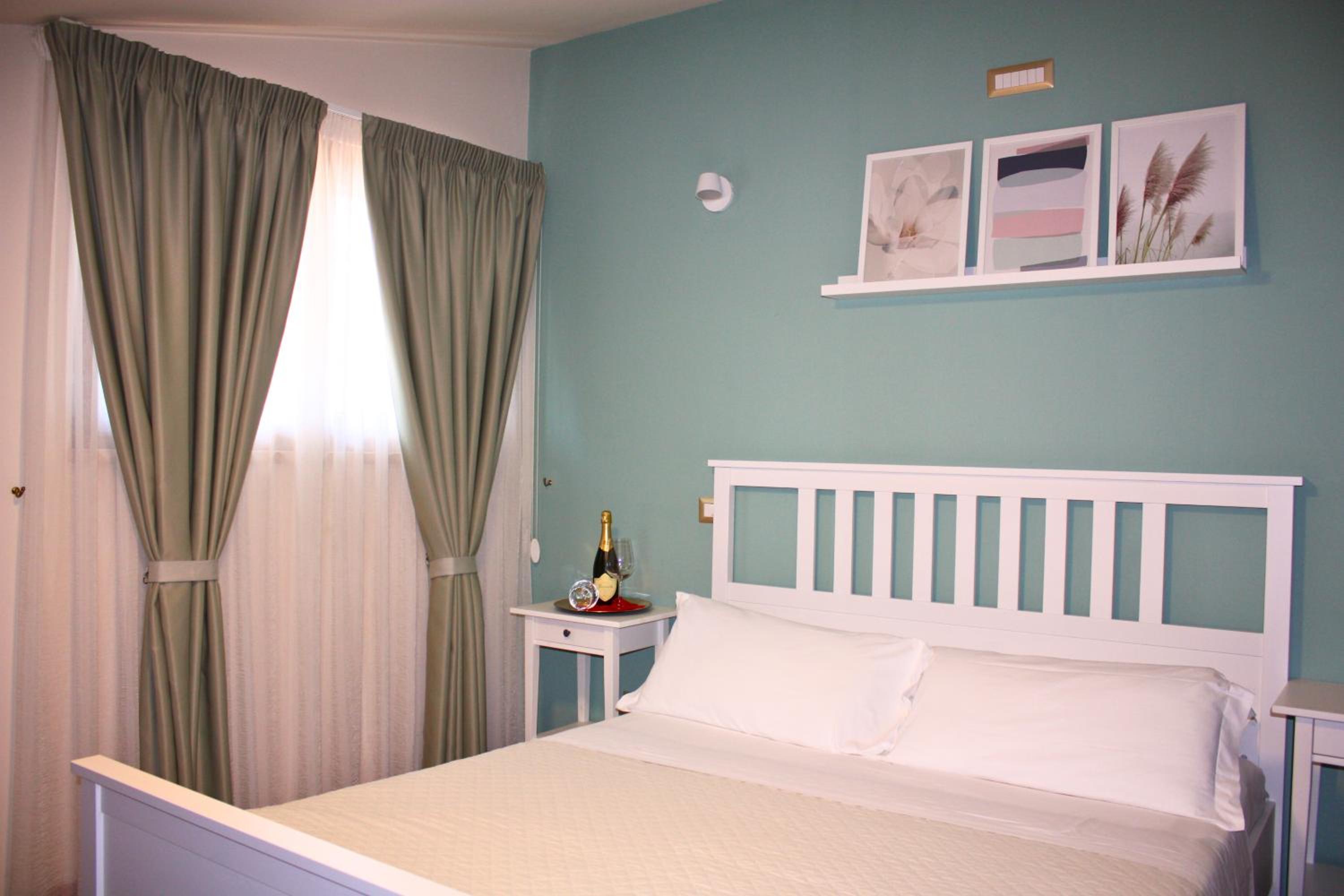 Superior Double Room - Photo 4