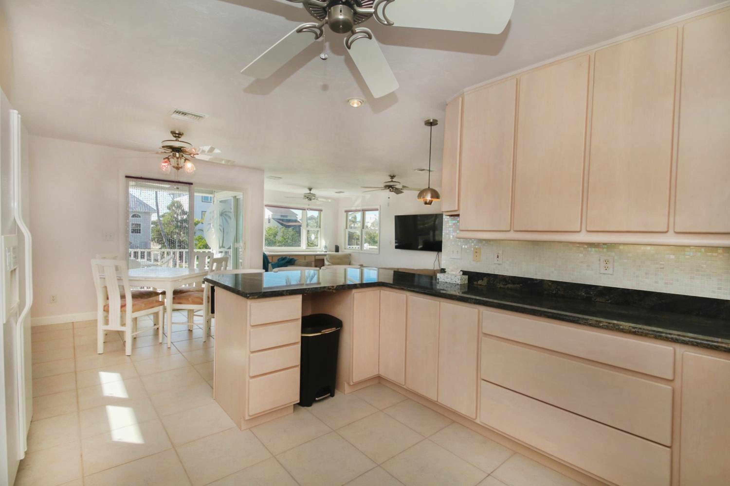 One-Bedroom House photo 2