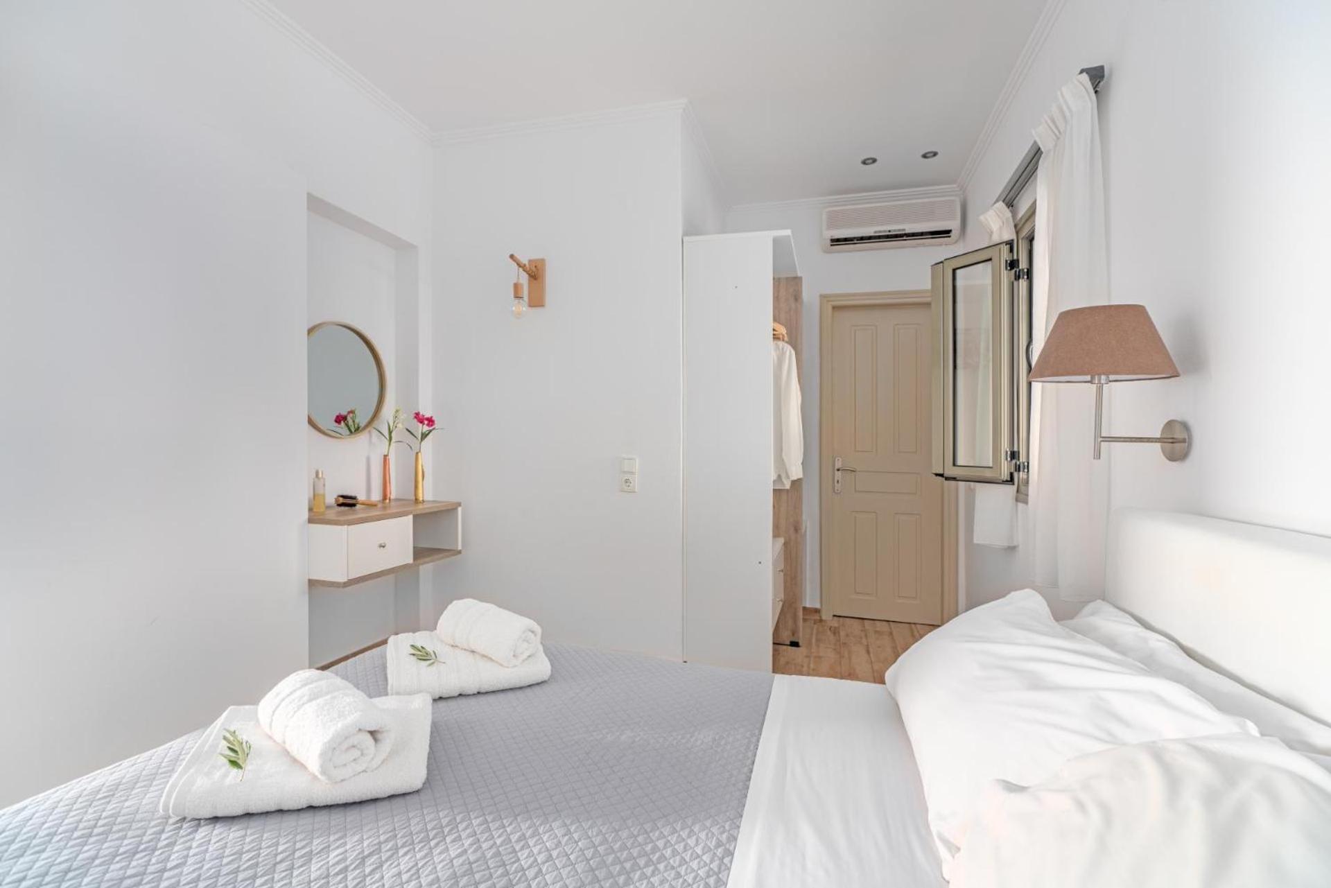 Three-Bedroom Villa photo 3