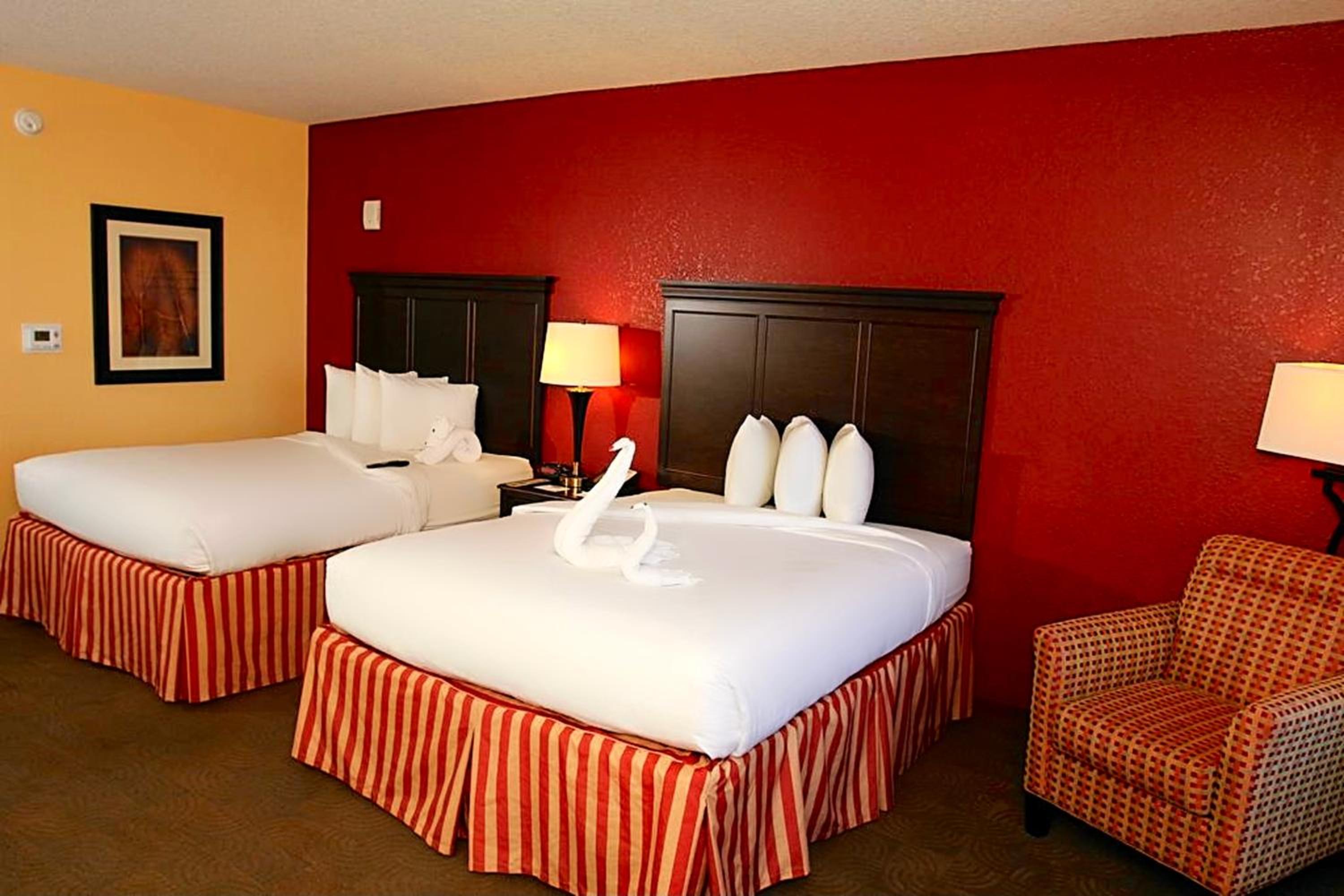 Queen Room with Two Queen Beds with Partial Water View - Photo 4