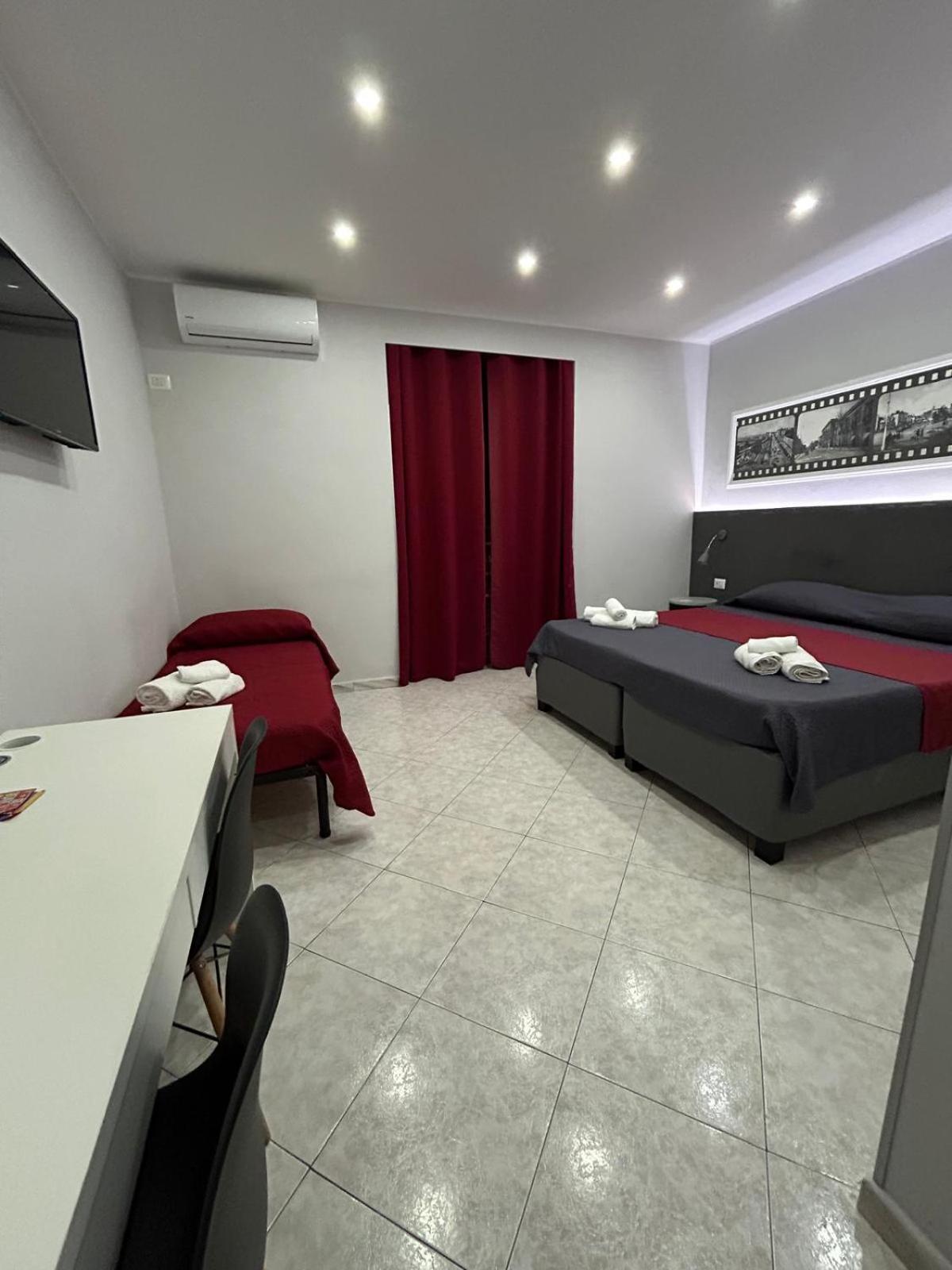 Comfort Triple Room with Shower