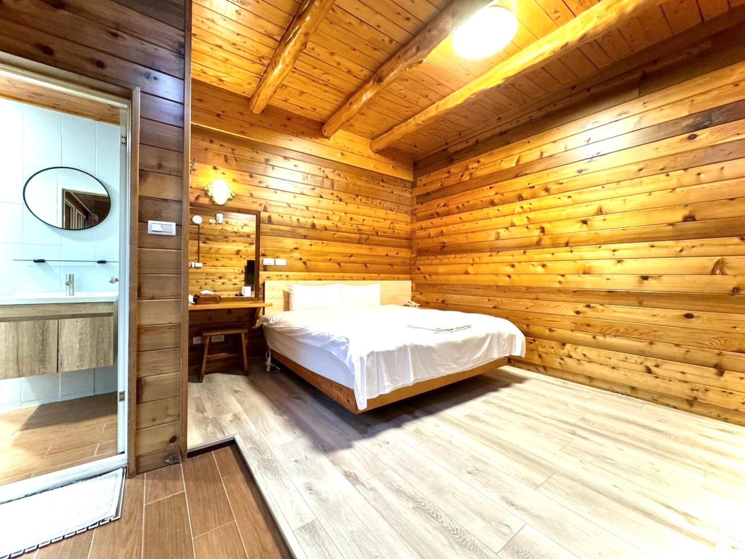 Standard Double Room photo 2