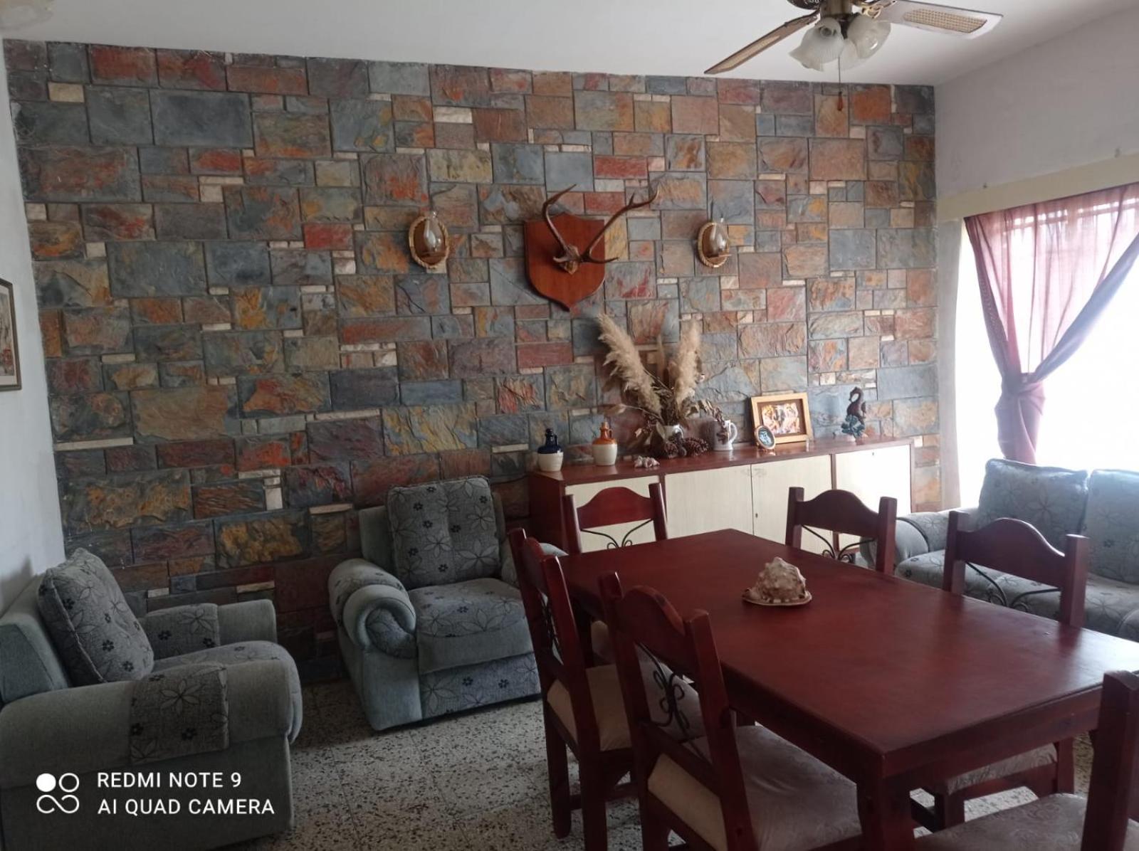 Three-Bedroom House photo 3