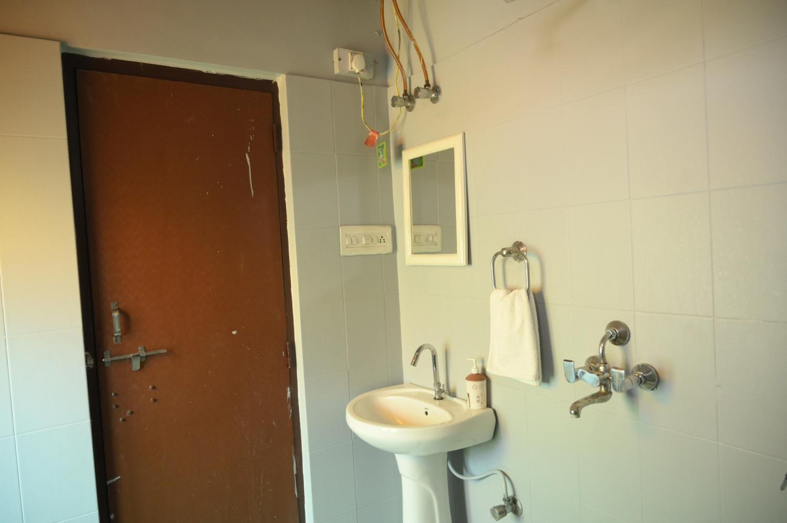 Deluxe Room - Photo 2