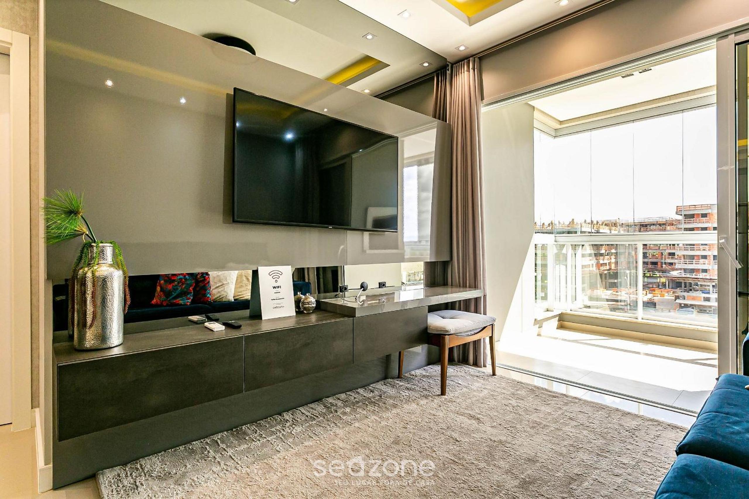 Three-Bedroom Apartment - Photo 25