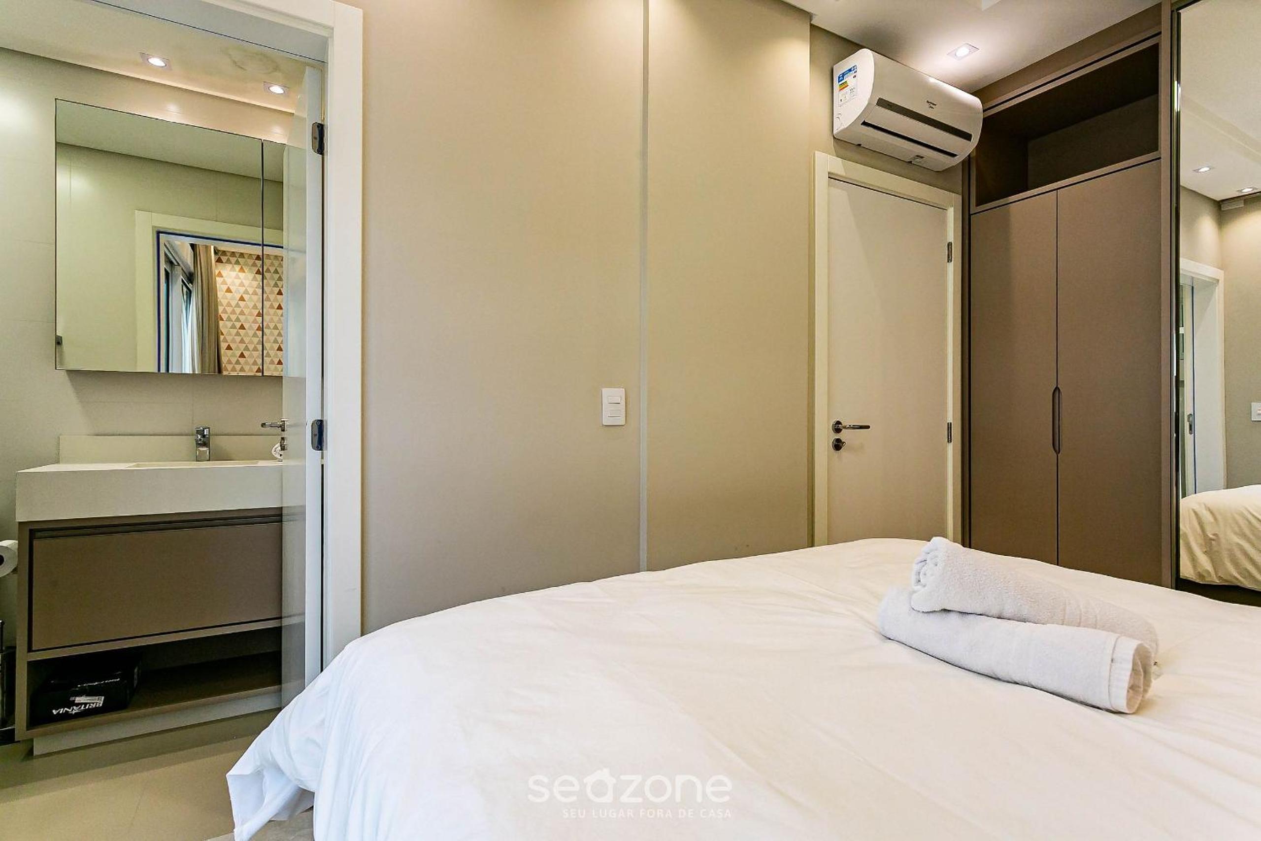 Three-Bedroom Apartment - Photo 20